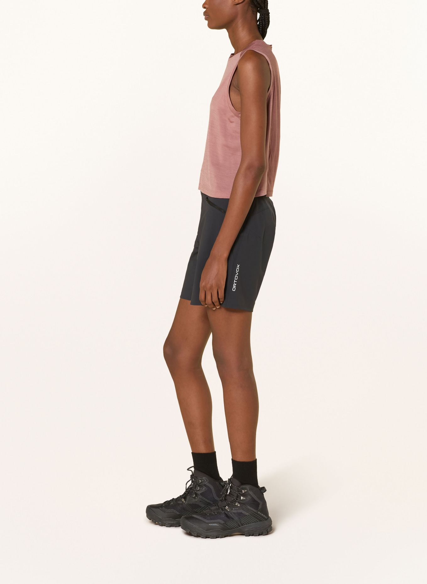 ORTOVOX BRENTA Trekking Shorts: BLACK