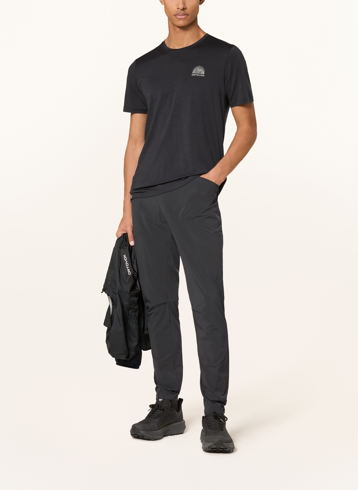 ORTOVOX T-Shirt 120 COOL TEC MTN: SCHWARZ