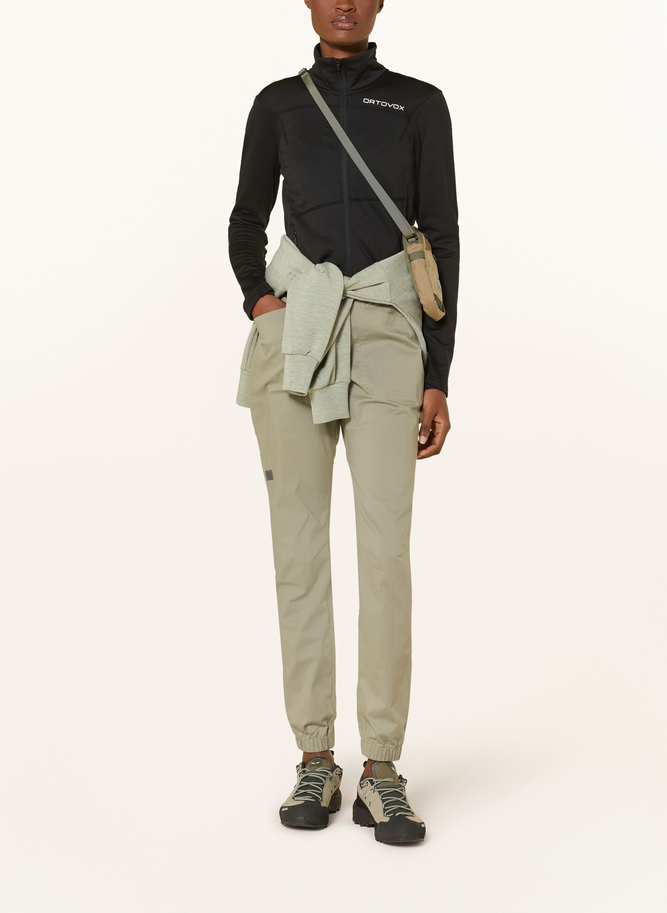 ORTOVOX Střední vrstva – bunda LIGHT: ČERNÁ