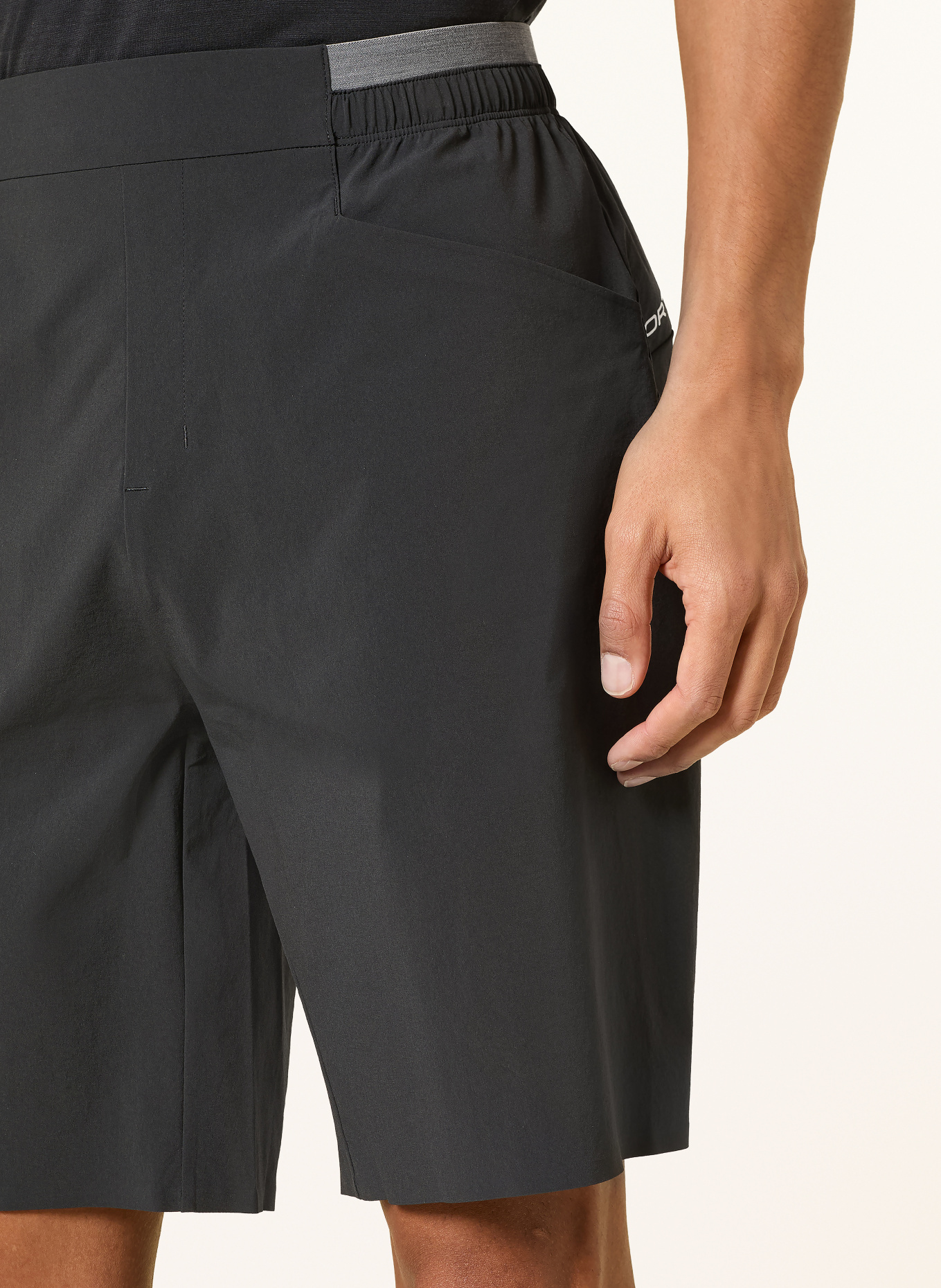 ORTOVOX Trekkingshorts TRACE: SCHWARZ