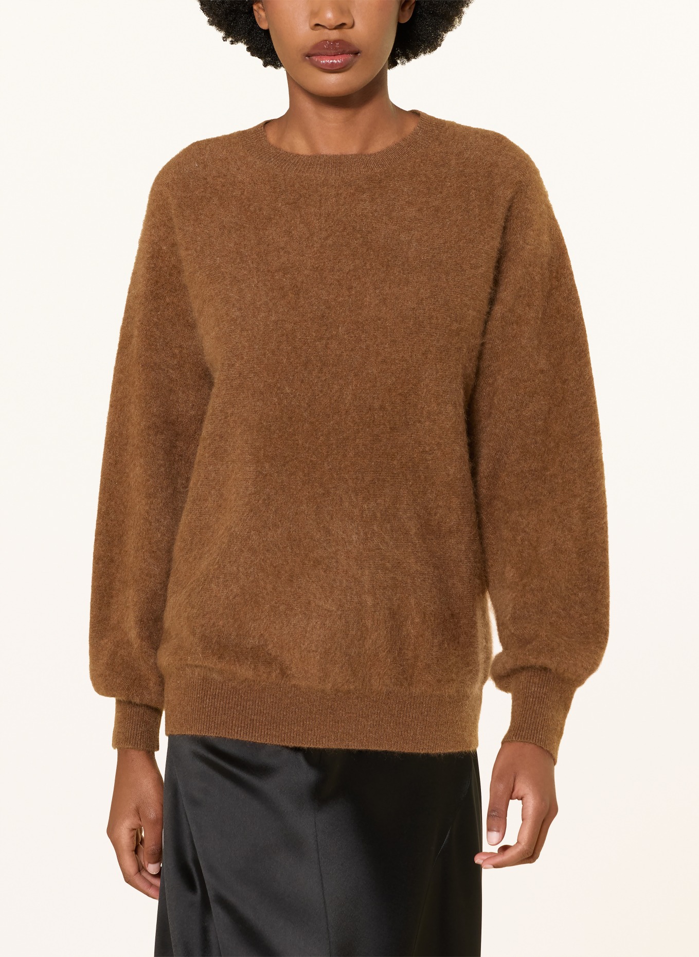 (THE MERCER) N.Y. Oversized trui van kasjmier: BRUIN