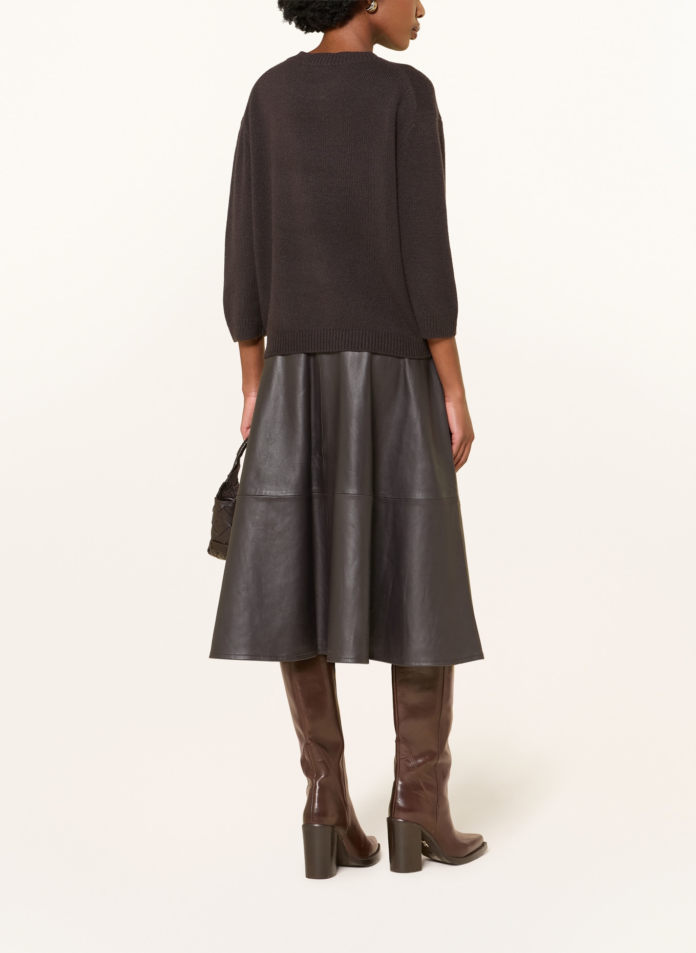 (THE MERCER) N.Y. Cashmere sweater with 3/4 sleeves: DARK BROWN