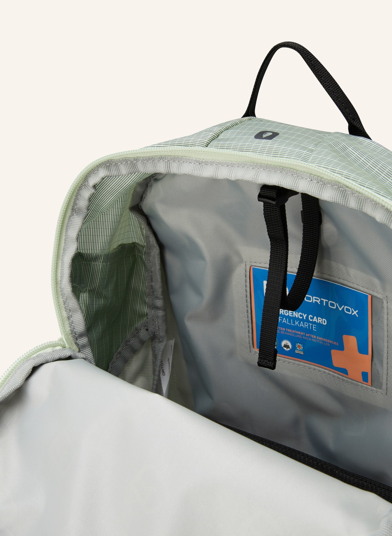 ORTOVOX TRACE 15 L Backpack: LIGHT GREEN / WHITE / BLACK