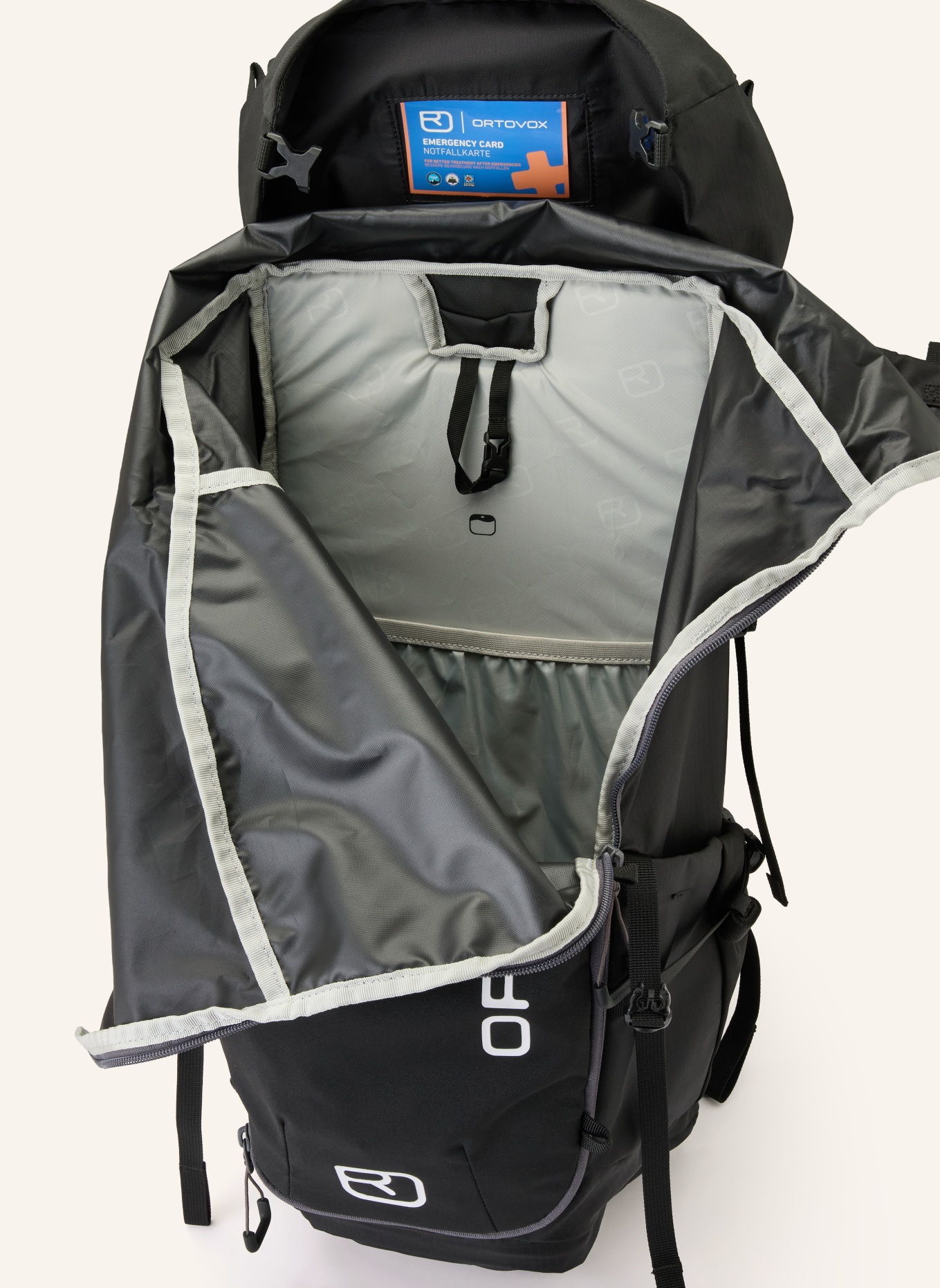 ORTOVOX Rucksack TRAVERSE 40: SCHWARZ / WEISS