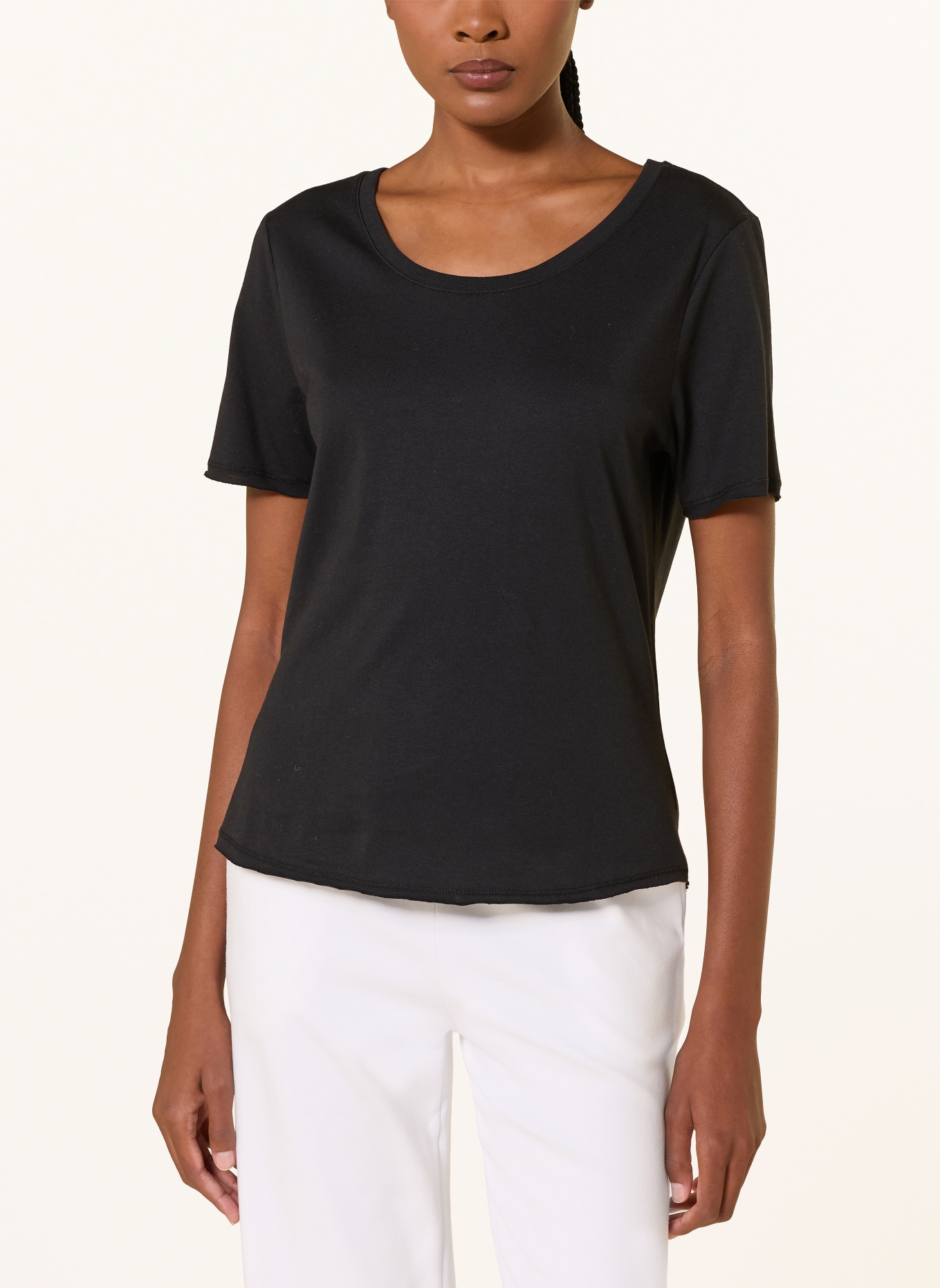 Juvia Koszulka INCI: CZARNY