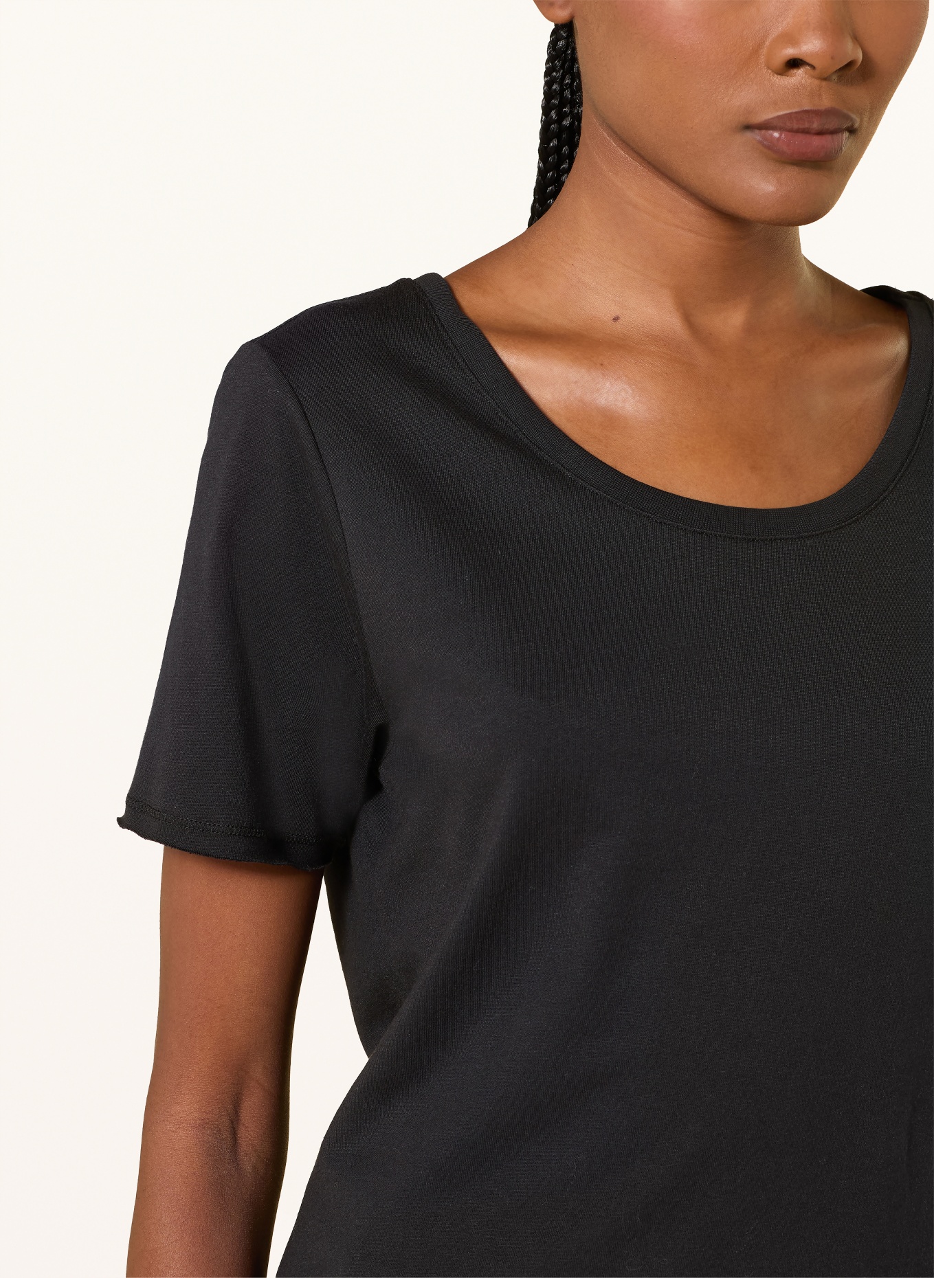 Juvia Koszulka INCI: CZARNY