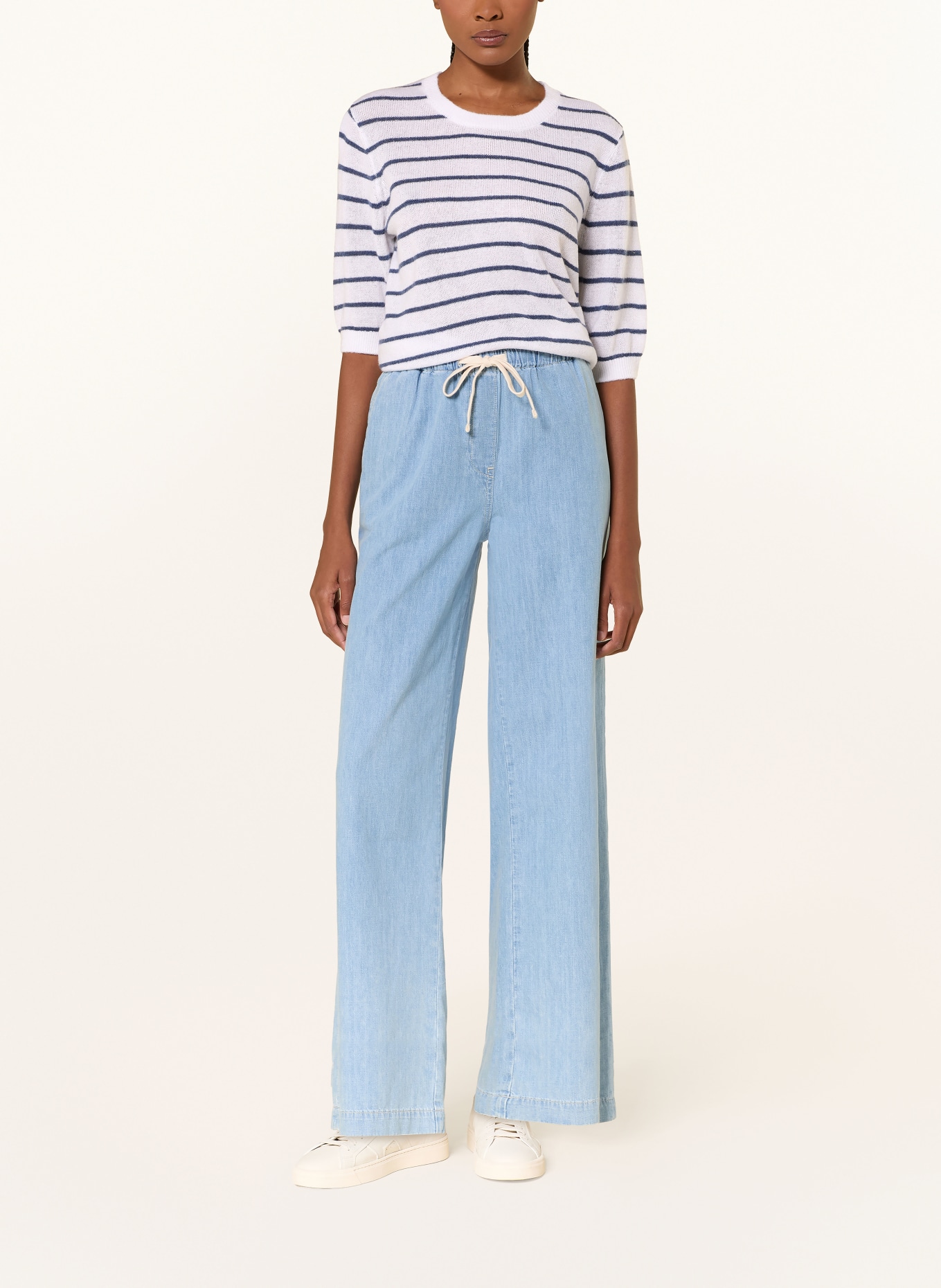 Juvia NANI Knit Shirt: DARK BLUE / WHITE