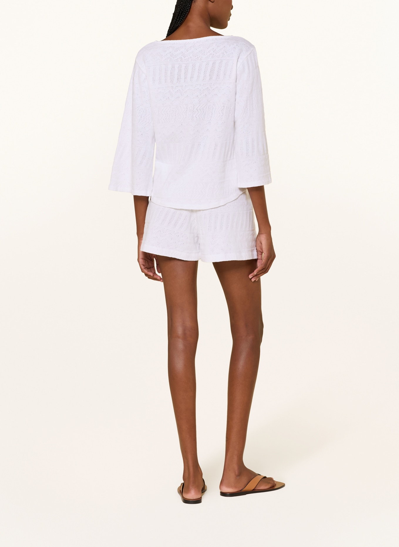 Juvia THERESA Sweater with 3/4-Length Sleeves: WHITE