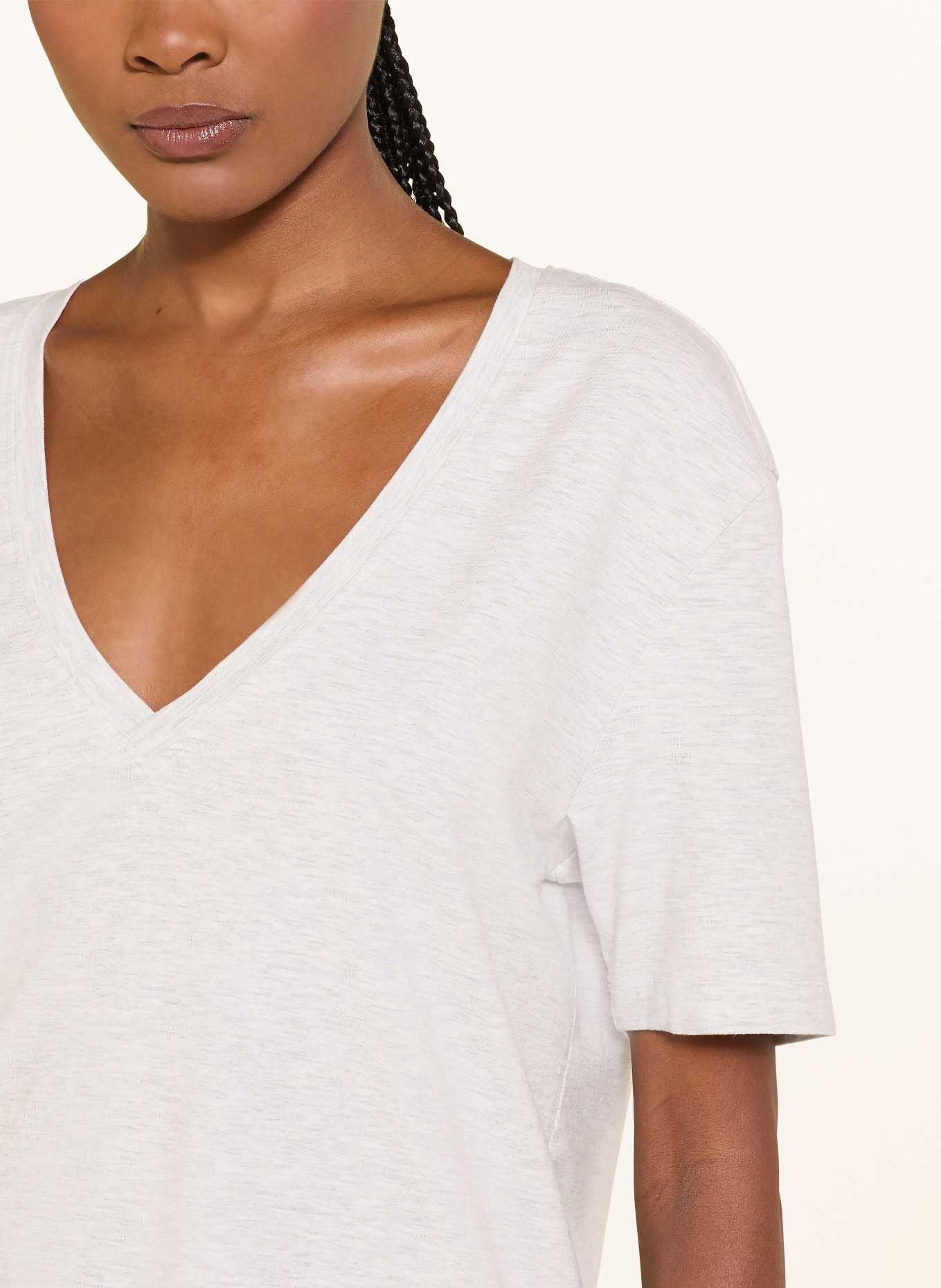 Juvia T-shirt LEEVKE: LYSEGRÅ