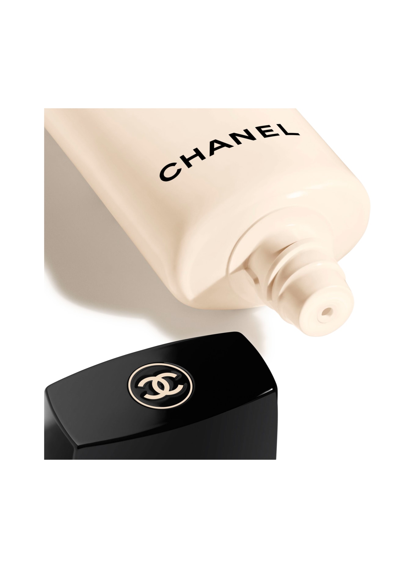 CHANEL LES BEIGES ILLUMINATEUR BELLE MINE: SUMMER GLEAM