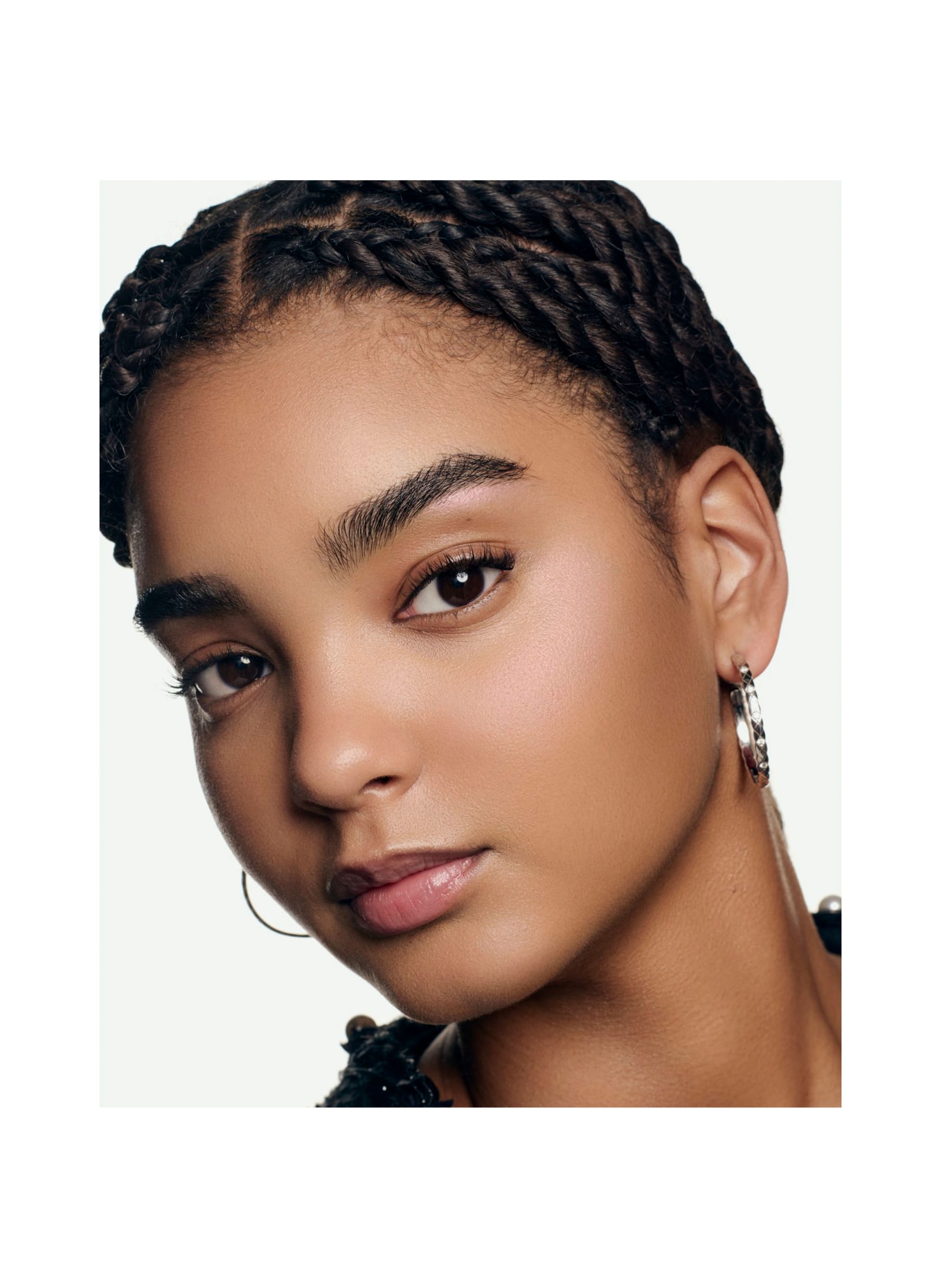 CHANEL LES BEIGES ILLUMINATEUR BELLE MINE: SUMMER GLEAM