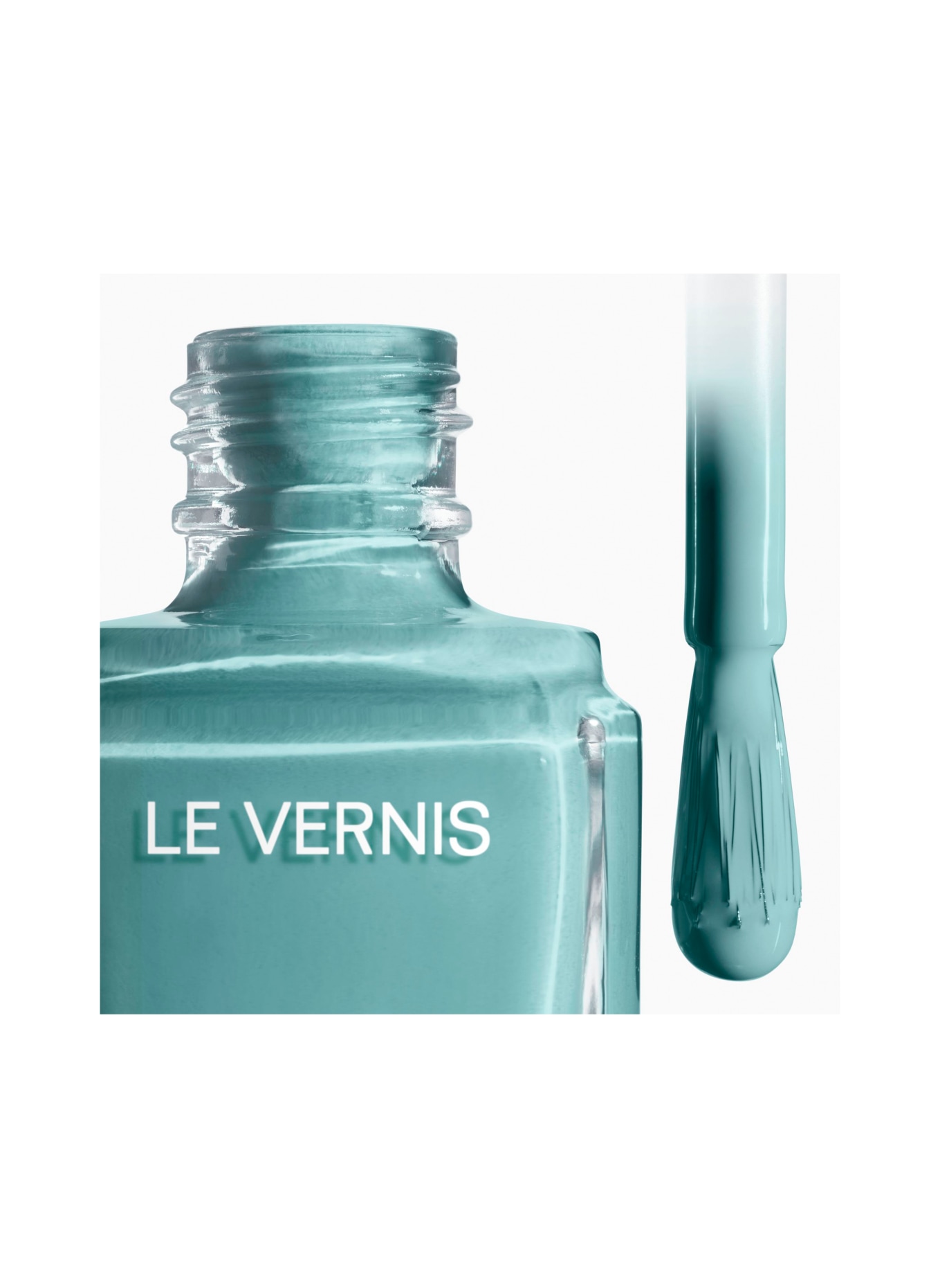 CHANEL LE VERNIS: 435 BAIGNEUSE