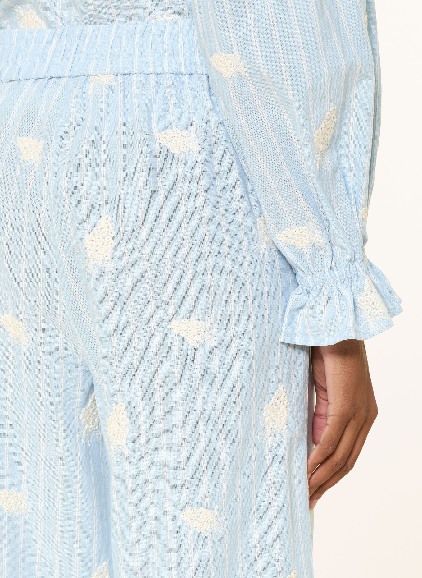 OH APRIL Hose LENI: HELLBLAU / WEISS