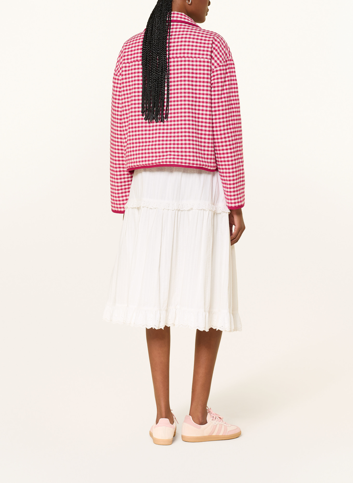 OH APRIL Rock CHRISTEL mit Lochspitze und Rüschen: WEISS