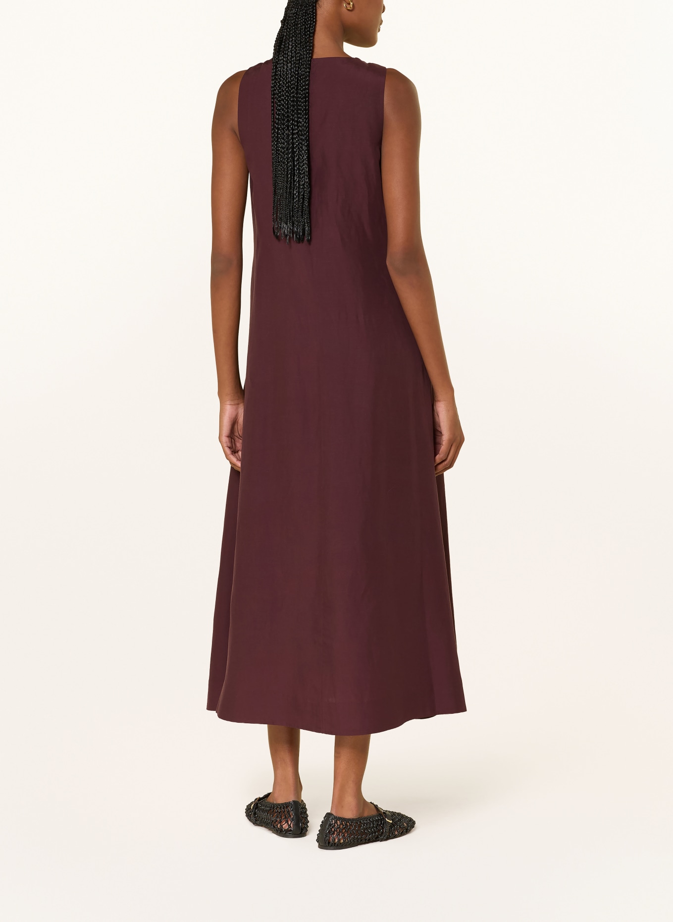 COS Šaty: TMAVĚ ČERVENÁ