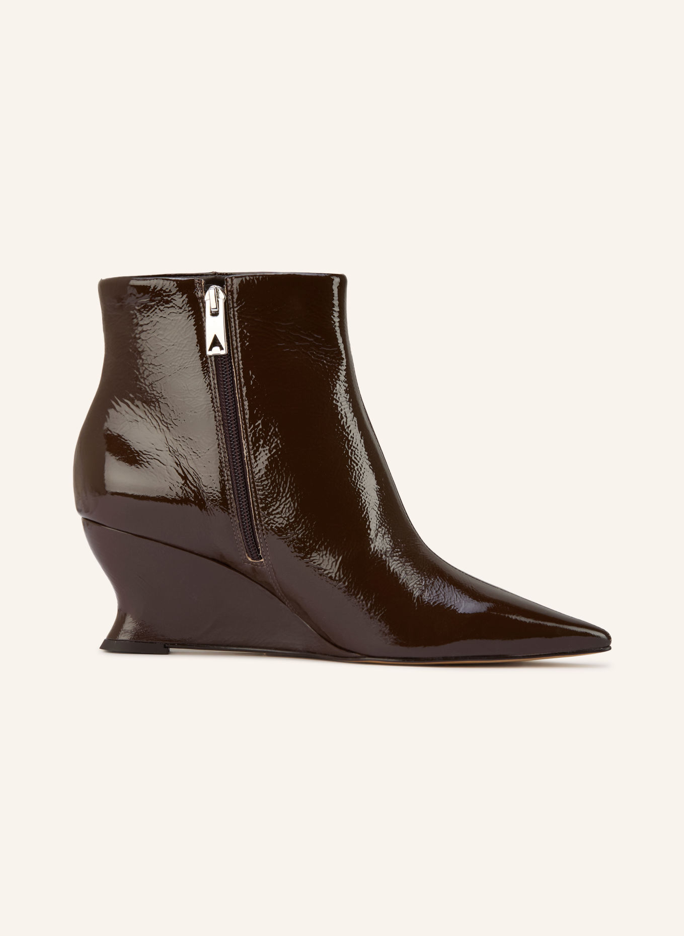 CARRANO Laklaarsjes: BRUIN