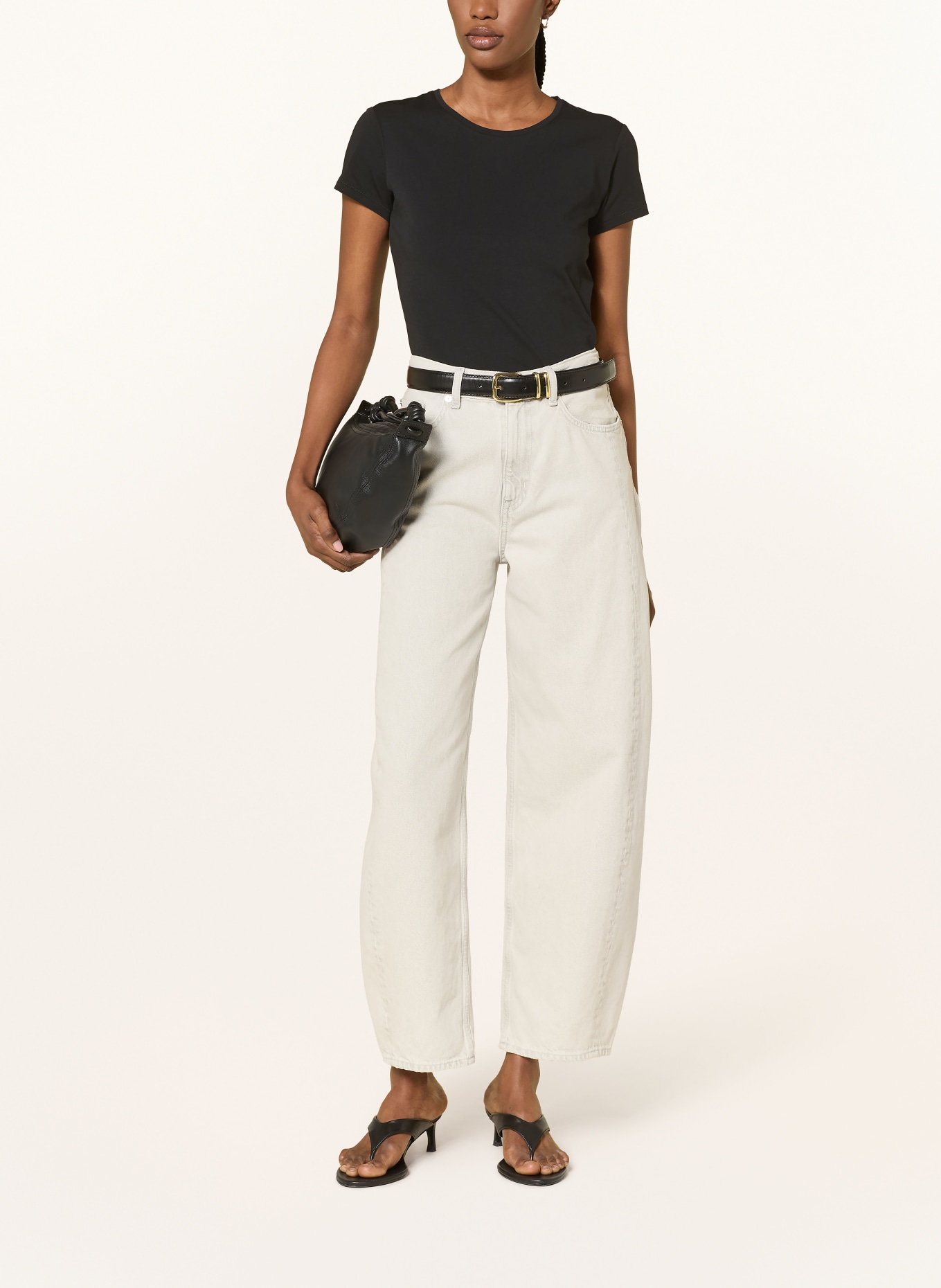 ARKET T-shirt: ZWART