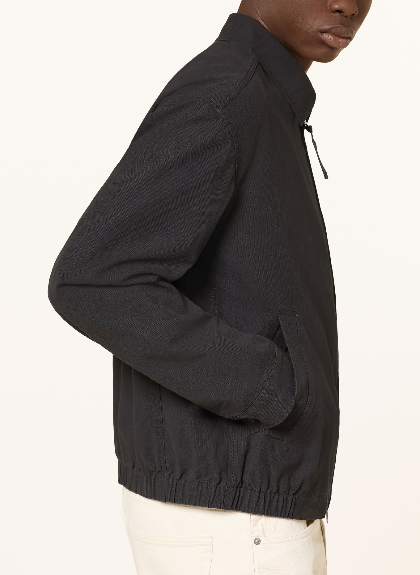 ARKET Jacke: SCHWARZ