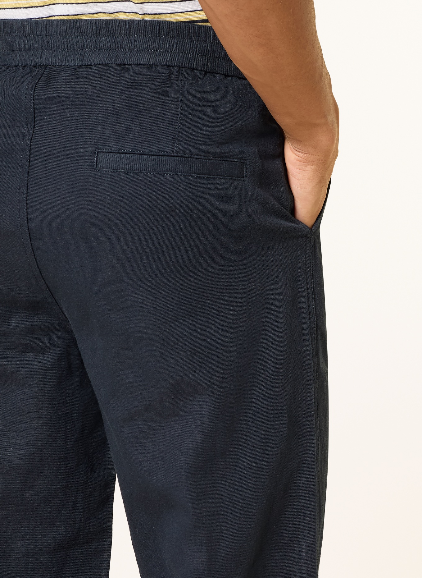 ARKET Spodnie chino o regularnym kroju: GRANATOWY