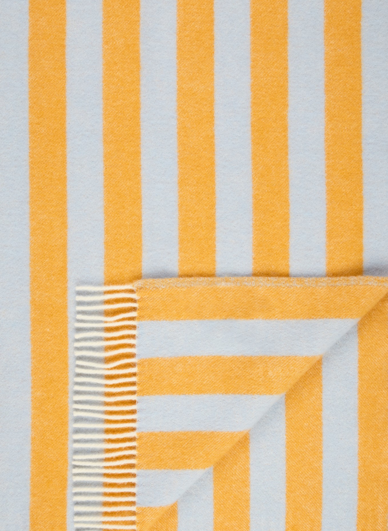 MAISON DEUX Plaid CANDY: GEEL / LICHTBLAUW