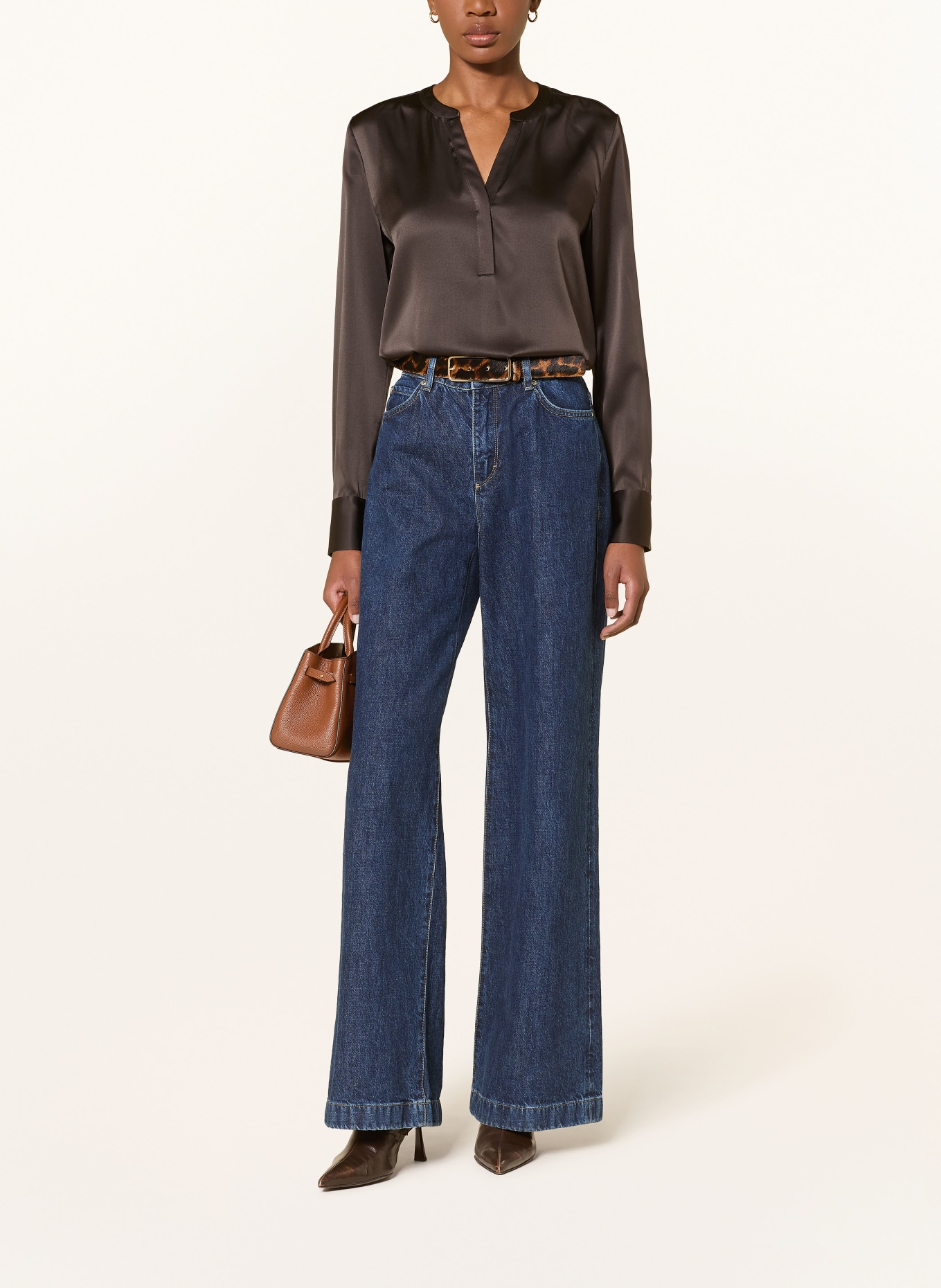 HERZENS Silk blouse: DARK BROWN