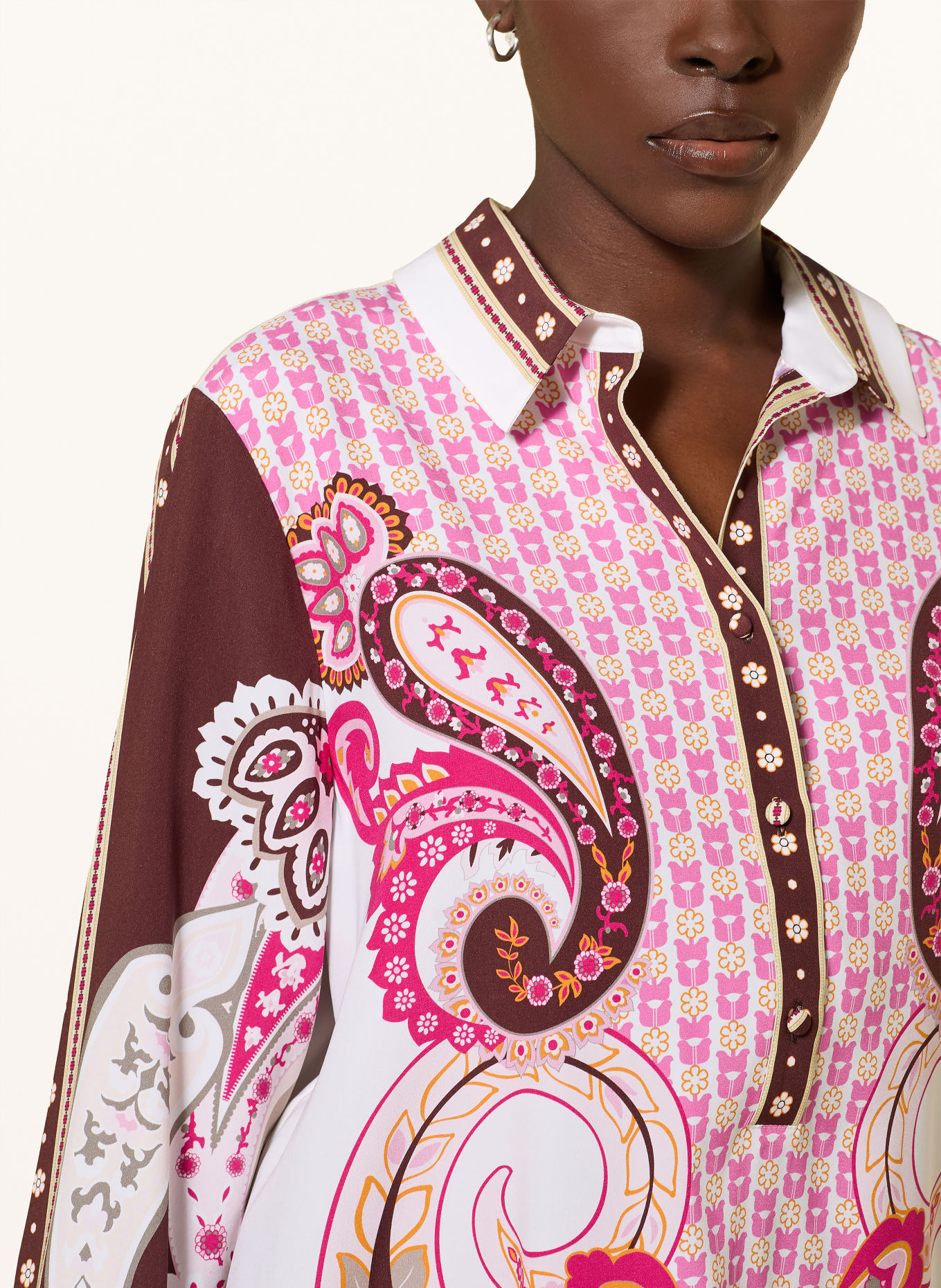 HERZENS Chemisier en soie: BLANC / MARRON FONCÉ / ROSE