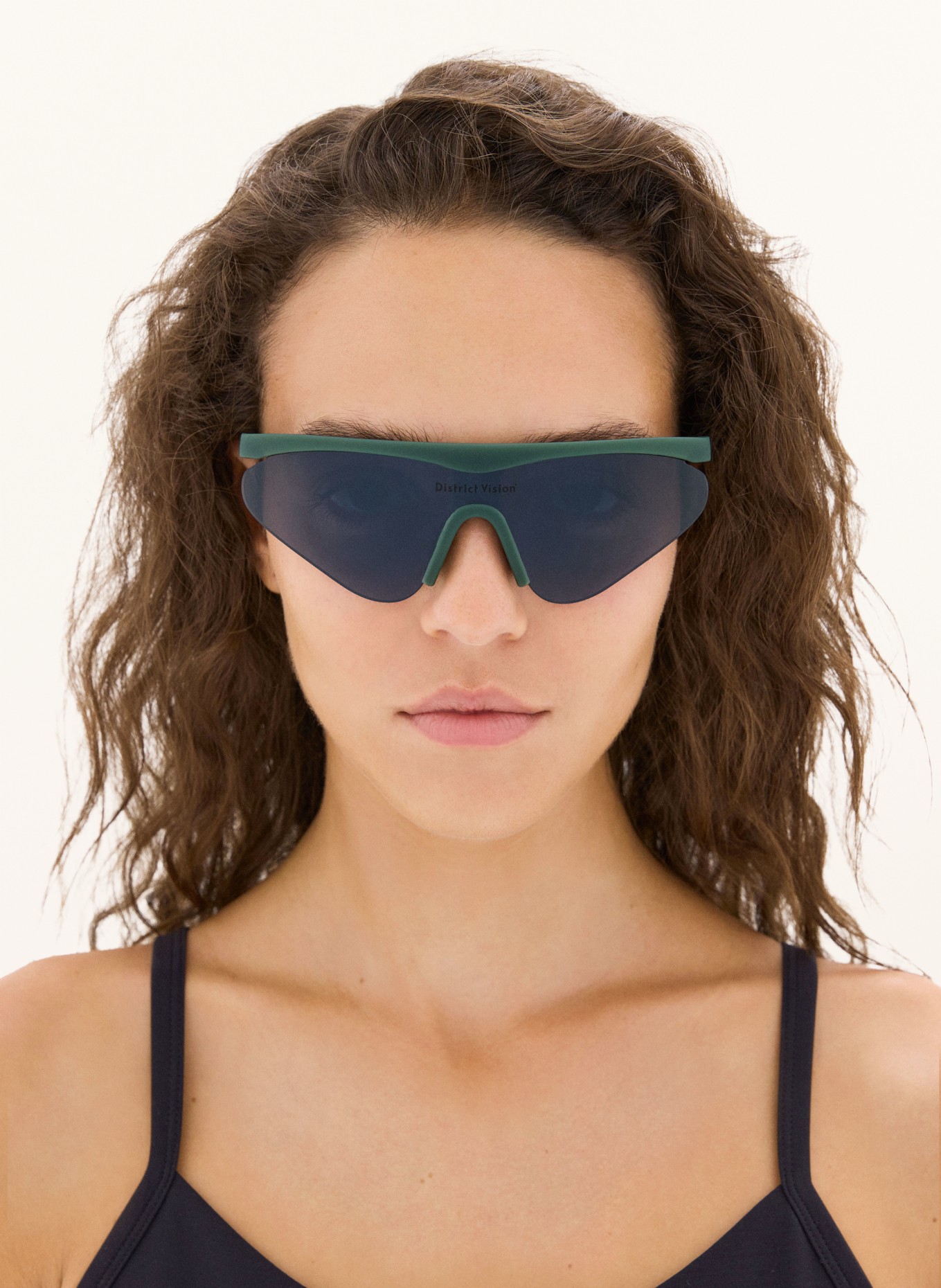 District Vision Fietsbril MOMOKA PACER: MAT GROEN/ DONKERGRIJS GESPIGELD