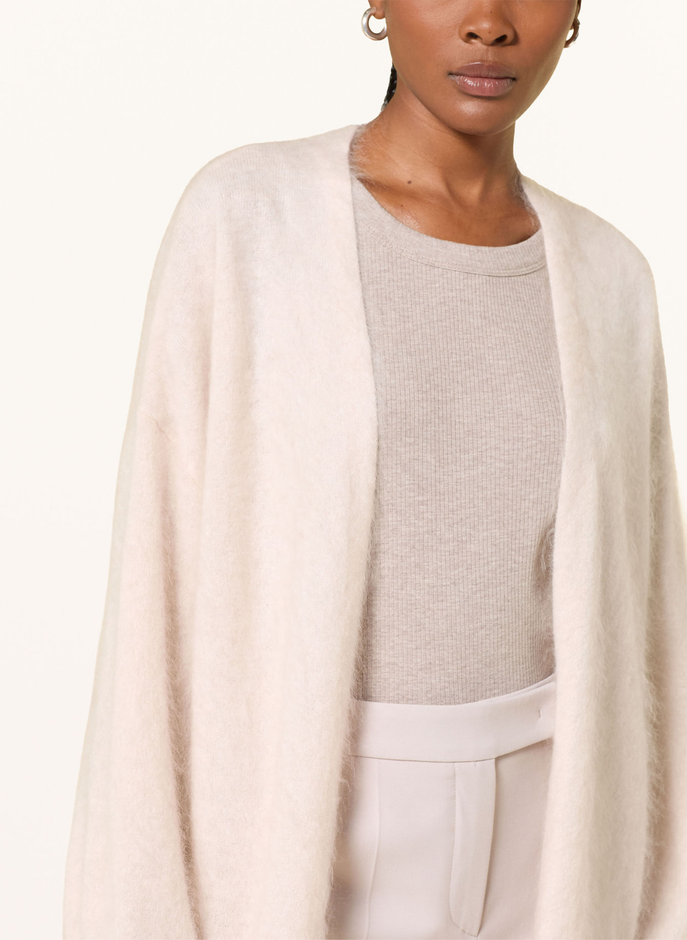 Alcidia da Veiga Cashmere knit cover: ECRU