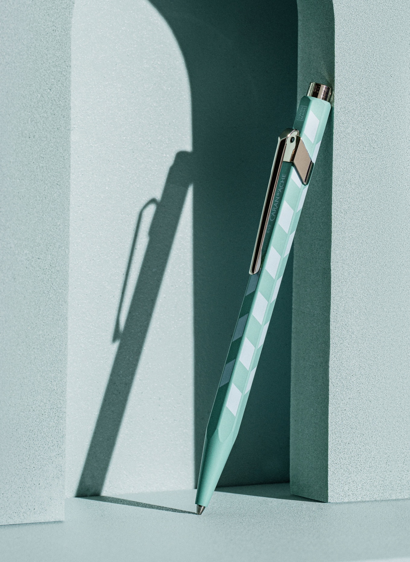 CARAN d'ACHE Kugelschreiber 849™: GRÜN / SILBER / HELLGRÜN