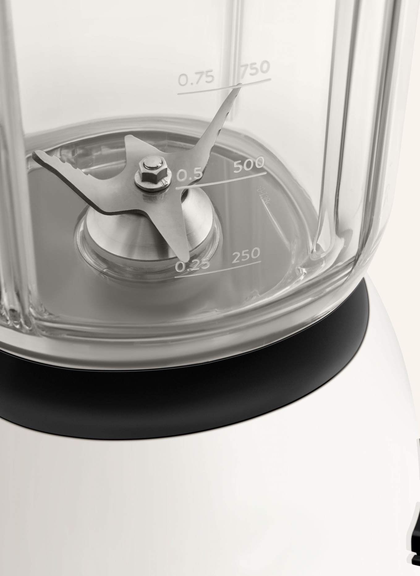 SMEG Standmixer BLF03: WEISS / SCHWARZ