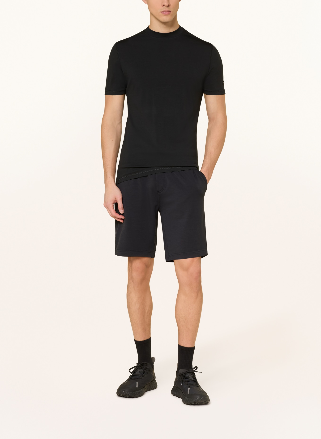 super.natural Koszulka funkcyjna LUX BASE: CZARNY