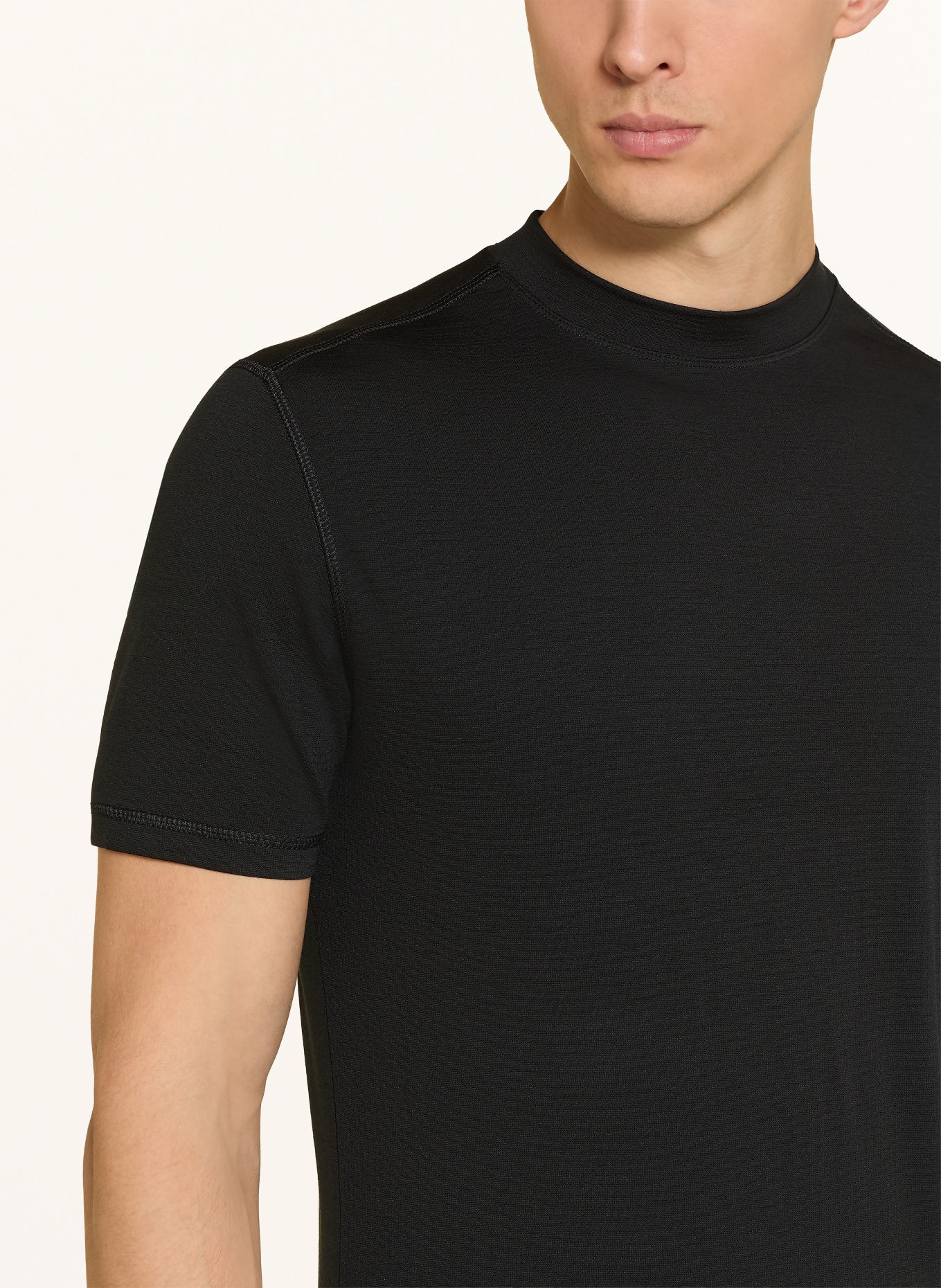 super.natural Koszulka funkcyjna LUX BASE: CZARNY