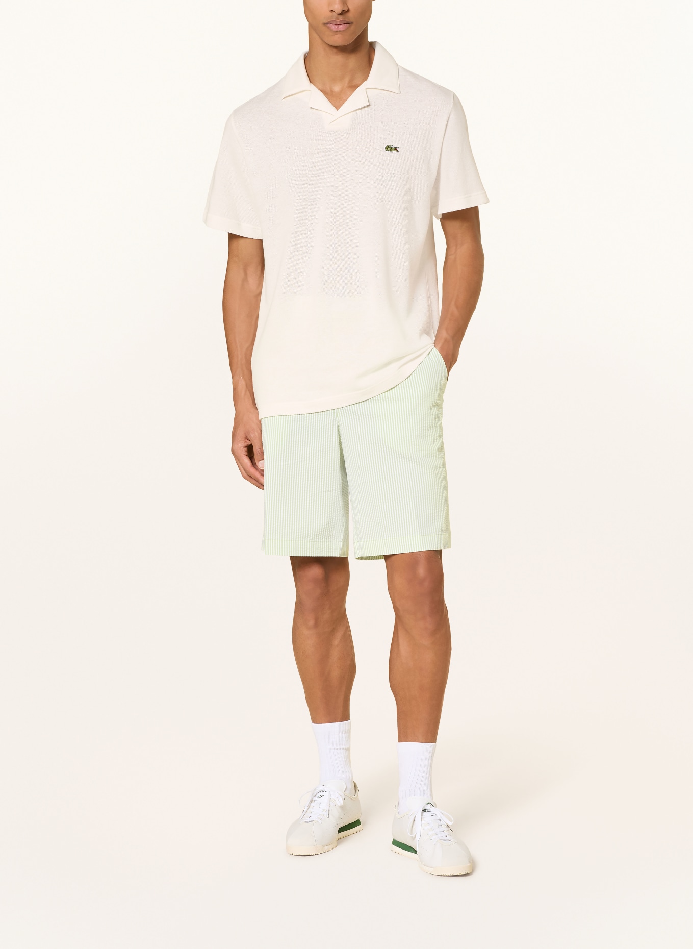 LACOSTE Classic Fit Piqué Polo Shirt: WHITE
