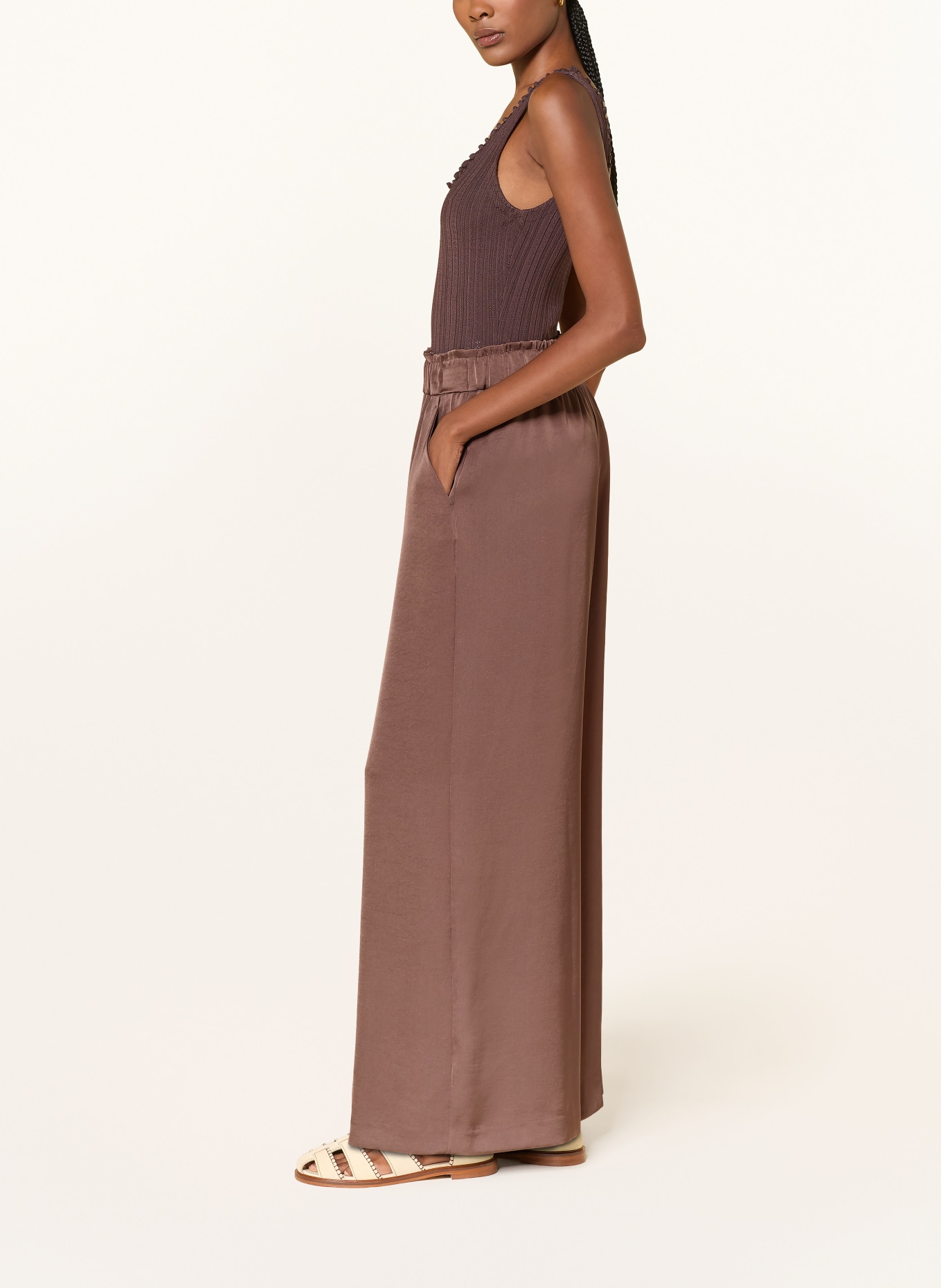 CLAUDIE PIERLOT Spodnie z satyny: BRĄZOWY