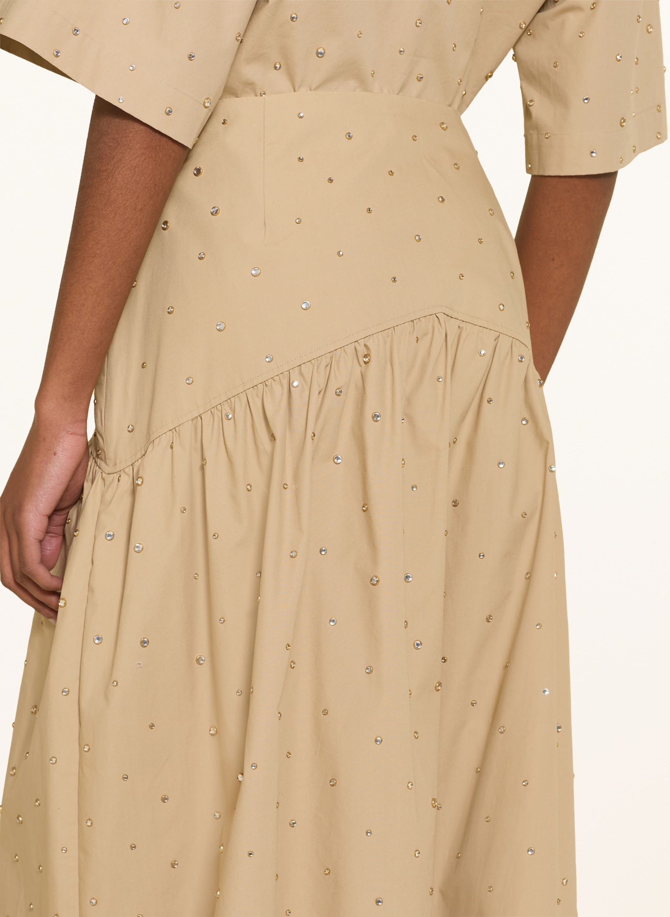 SANDRO Spódnica z kamieniami ozdobnymi: BEŻOWY