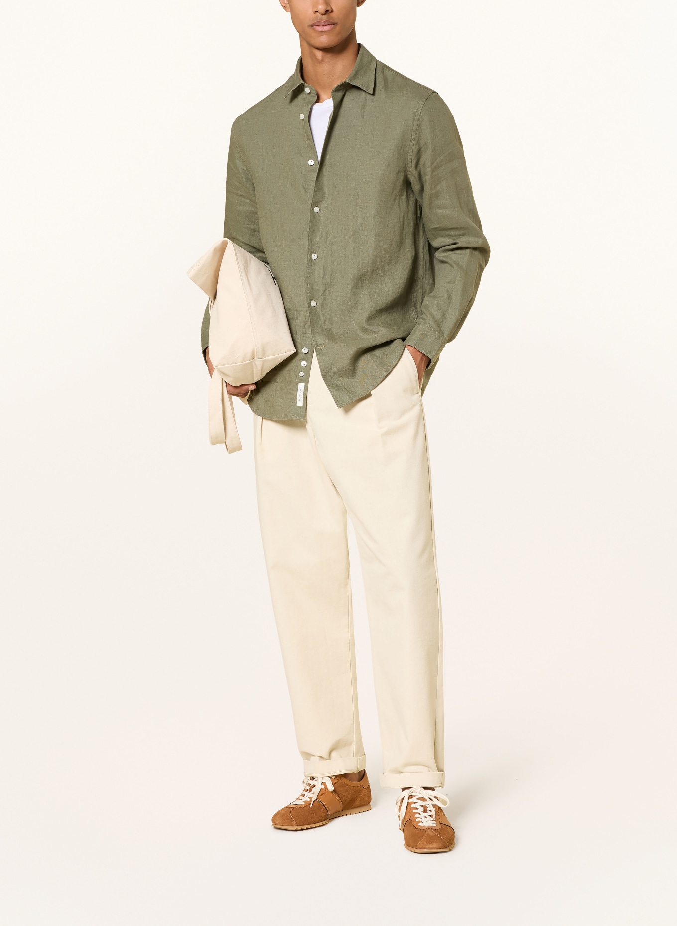ARKET Linnen overhemd met normale pasvorm: OLIJF