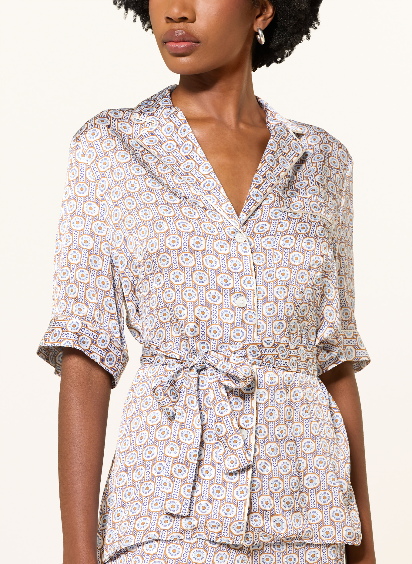 lilienfels Satinbluse: HELLBLAU / COGNAC / CREME