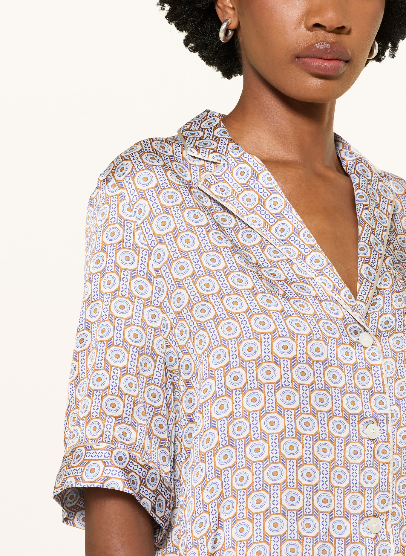 lilienfels Satinbluse: HELLBLAU / COGNAC / CREME