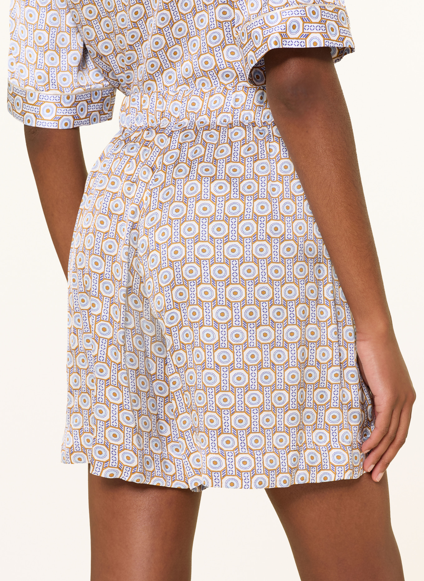 lilienfels Satinshorts mit Leinen: HELLBLAU / COGNAC / CREME