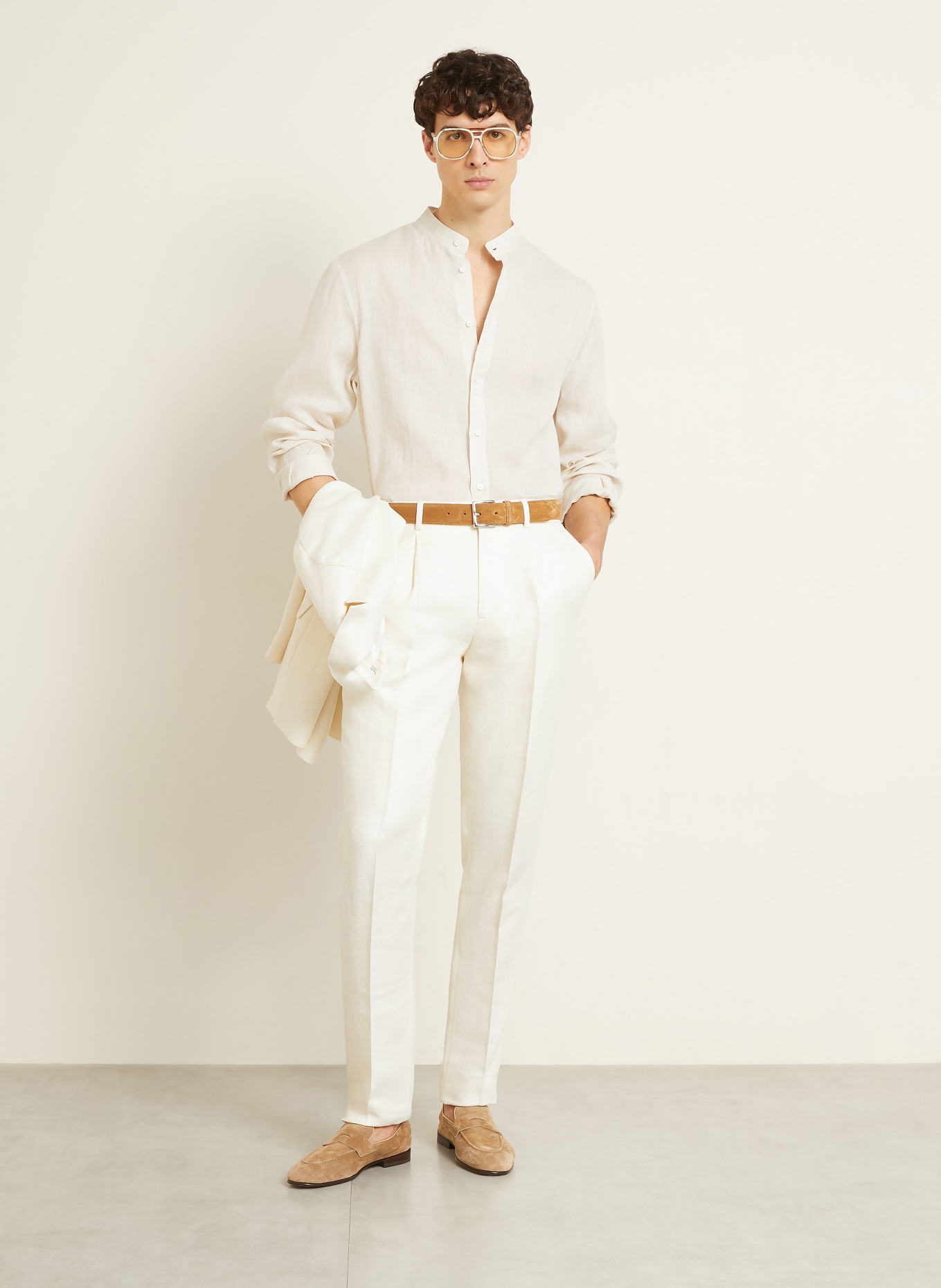 BRUNELLO CUCINELLI Easy-Fit Linen Shirt with Stand-Up Collar: CREAM