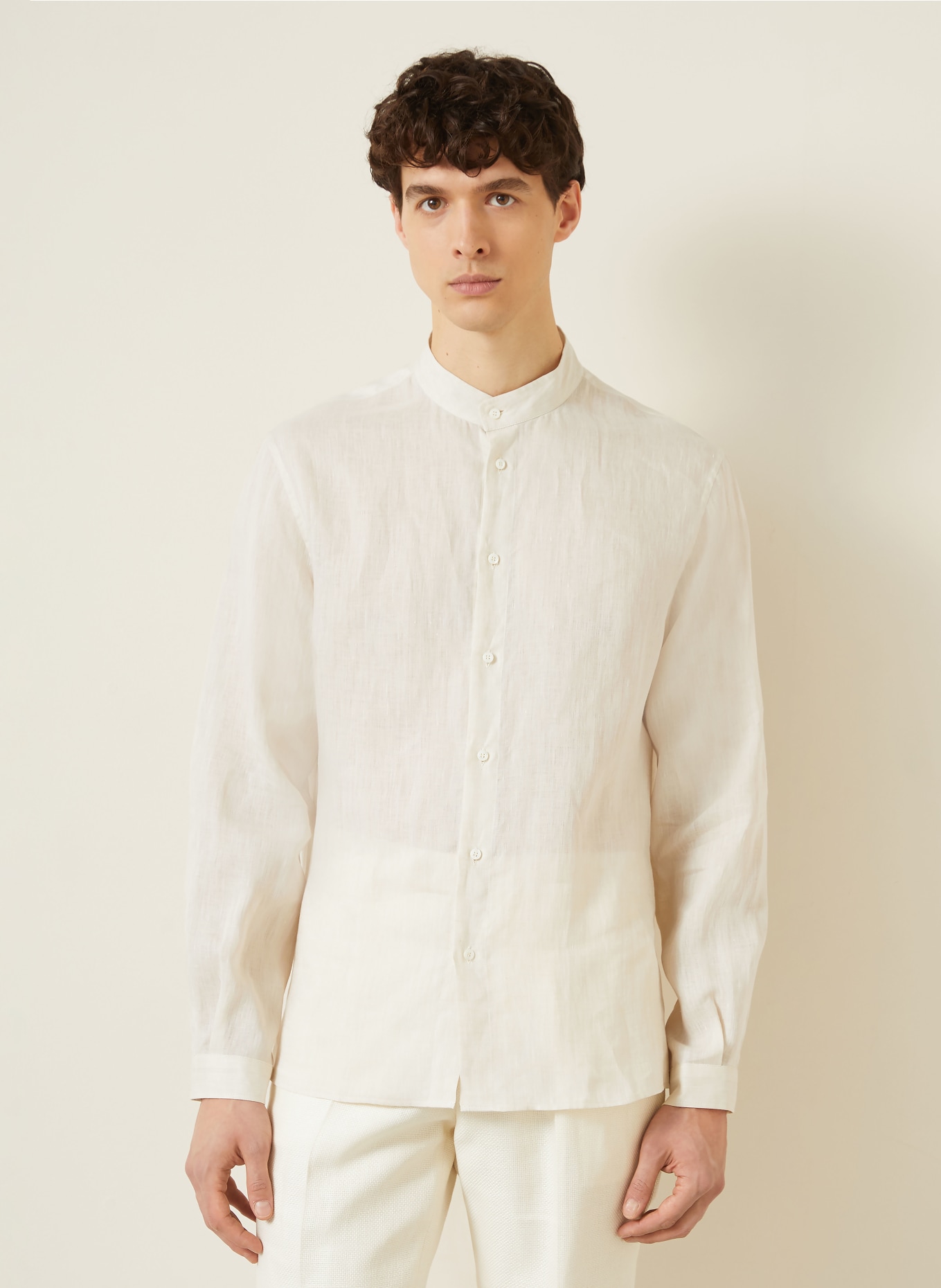 BRUNELLO CUCINELLI Easy-Fit Linen Shirt with Stand-Up Collar: CREAM