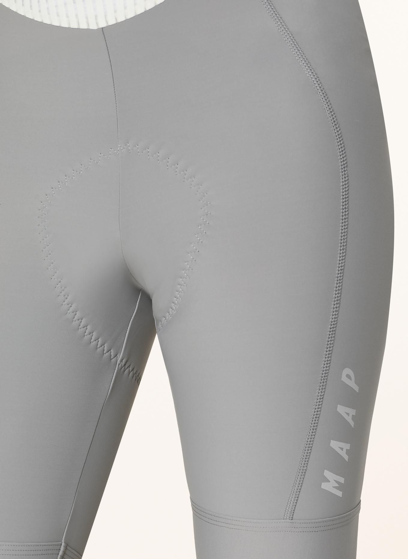 MAAP Radhose TEAM BIB EVO mit Trägern und gepolstertem Einsatz: GRAU / WEISS