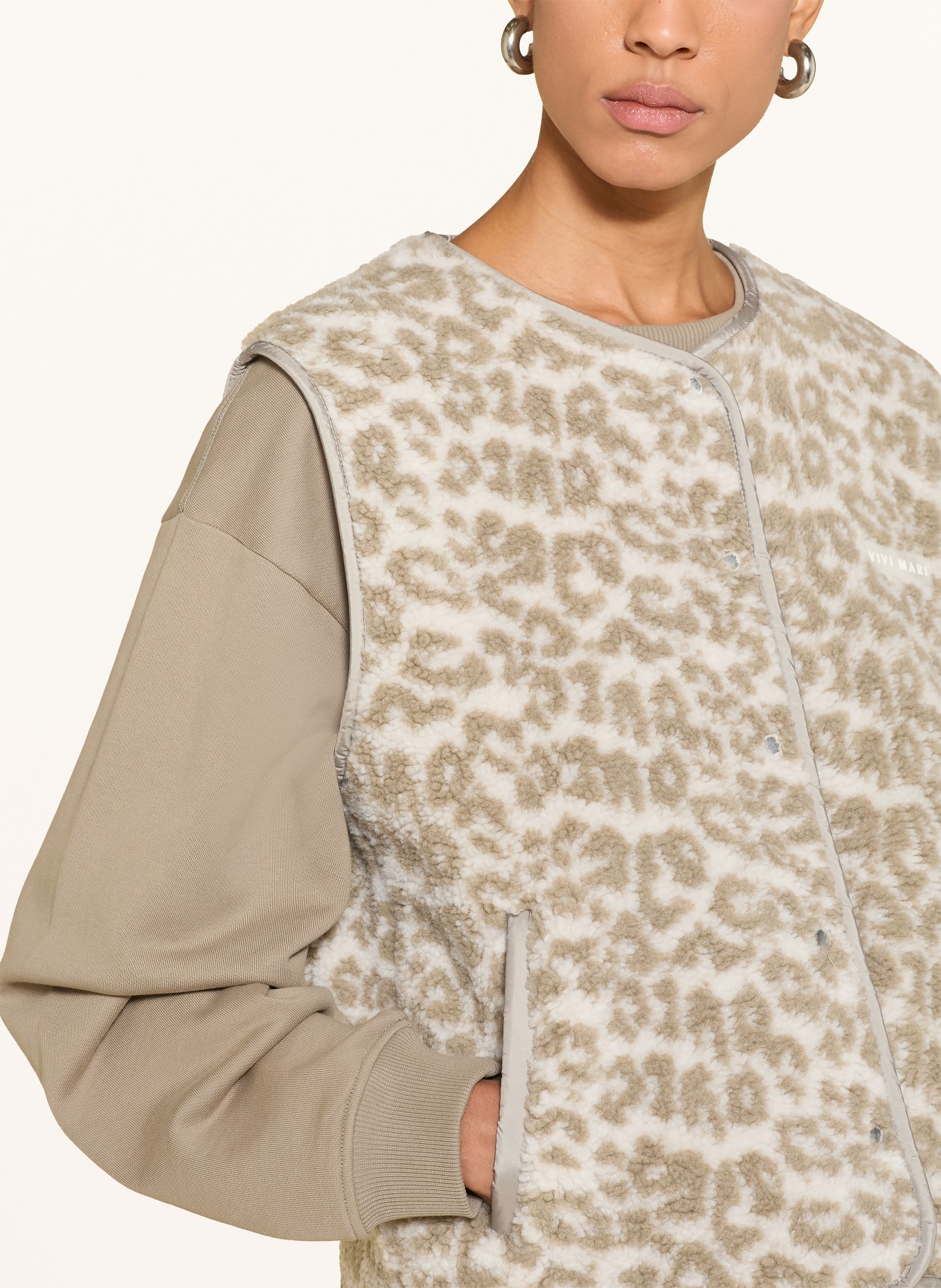 VIVI MARI Teddy fur vest: CREAM / KHAKI