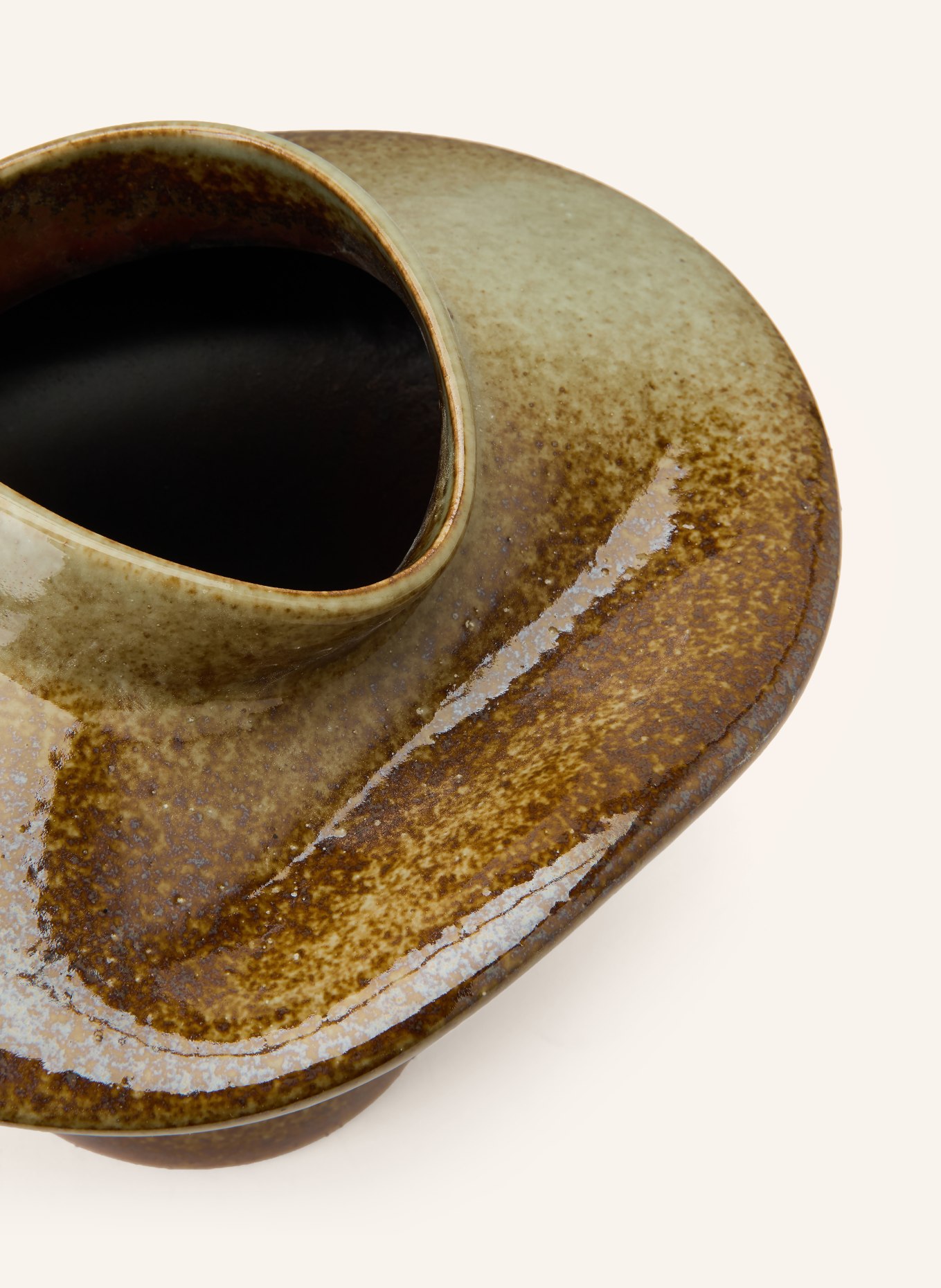 Ferm LIVING Vase EVIO: KHAKI