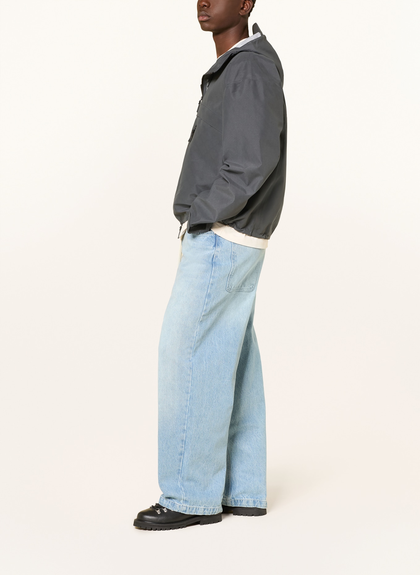 about:blank WATER REACTIVE functional jacket: DARK GRAY