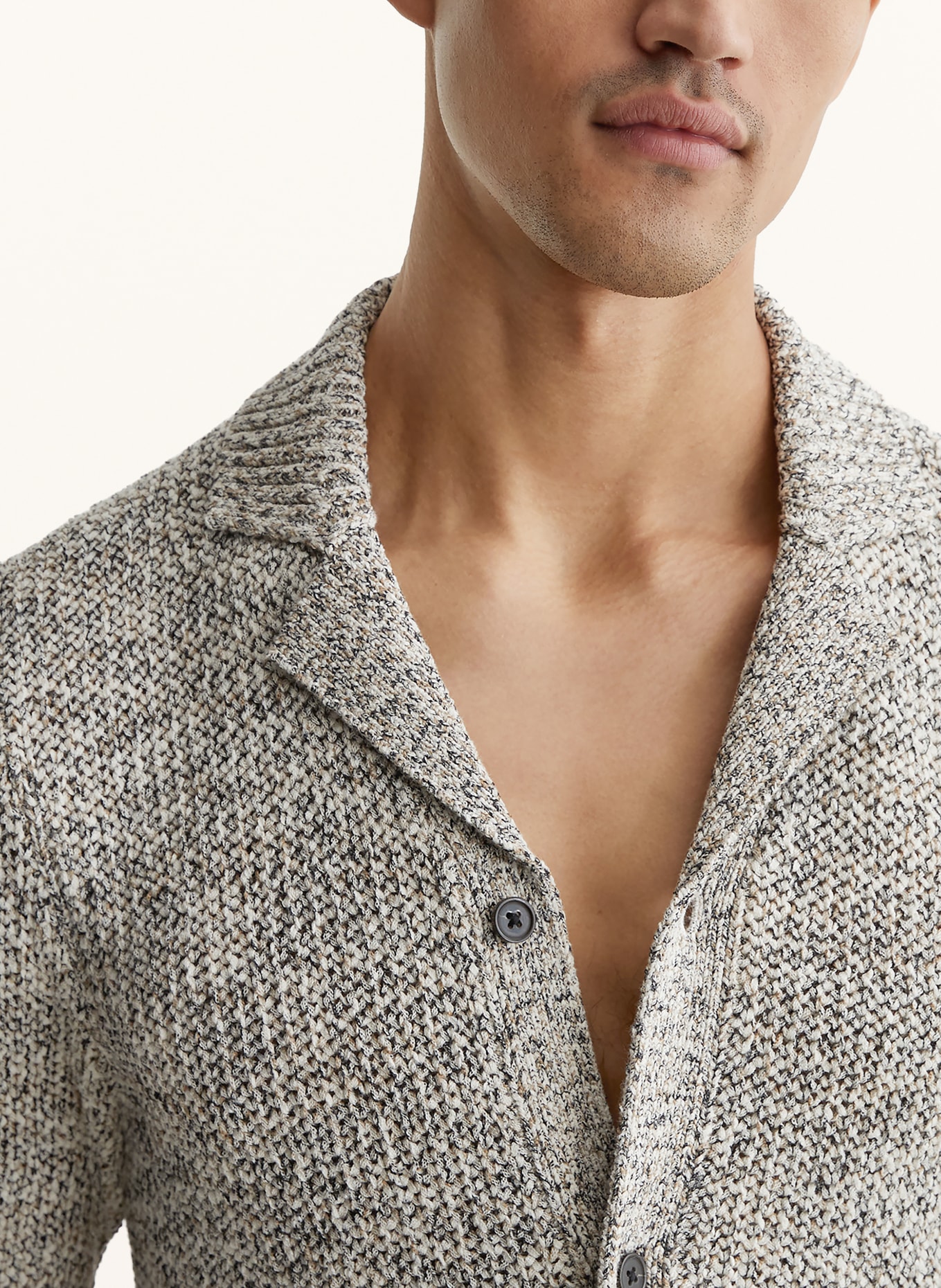 REISS Chemise en maille ADDIS Extra Slim Fit: BEIGE / BLANC / NOIR