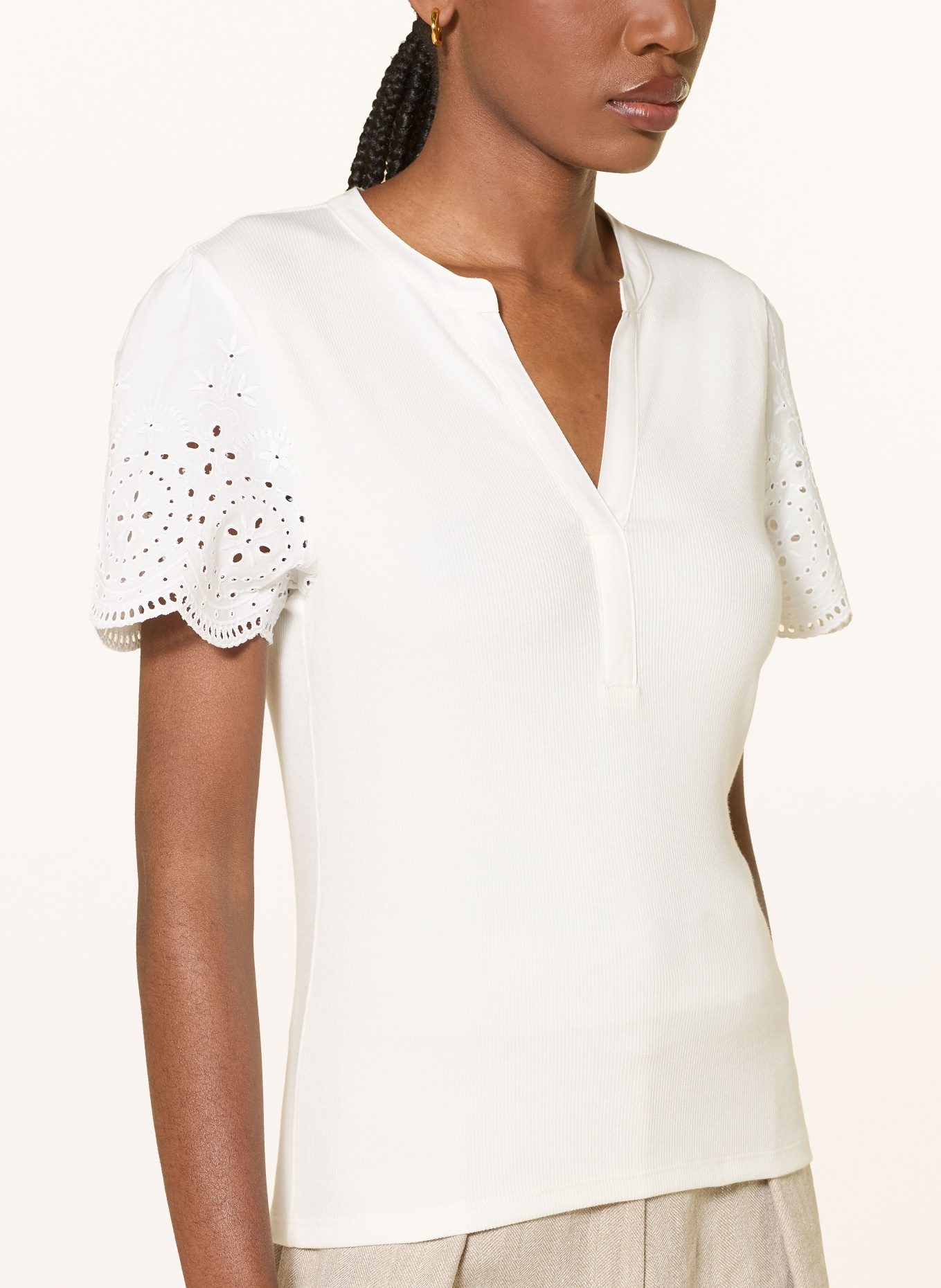 HOBBS T-shirt DAPHNE met opengewerkte kant: ECRU