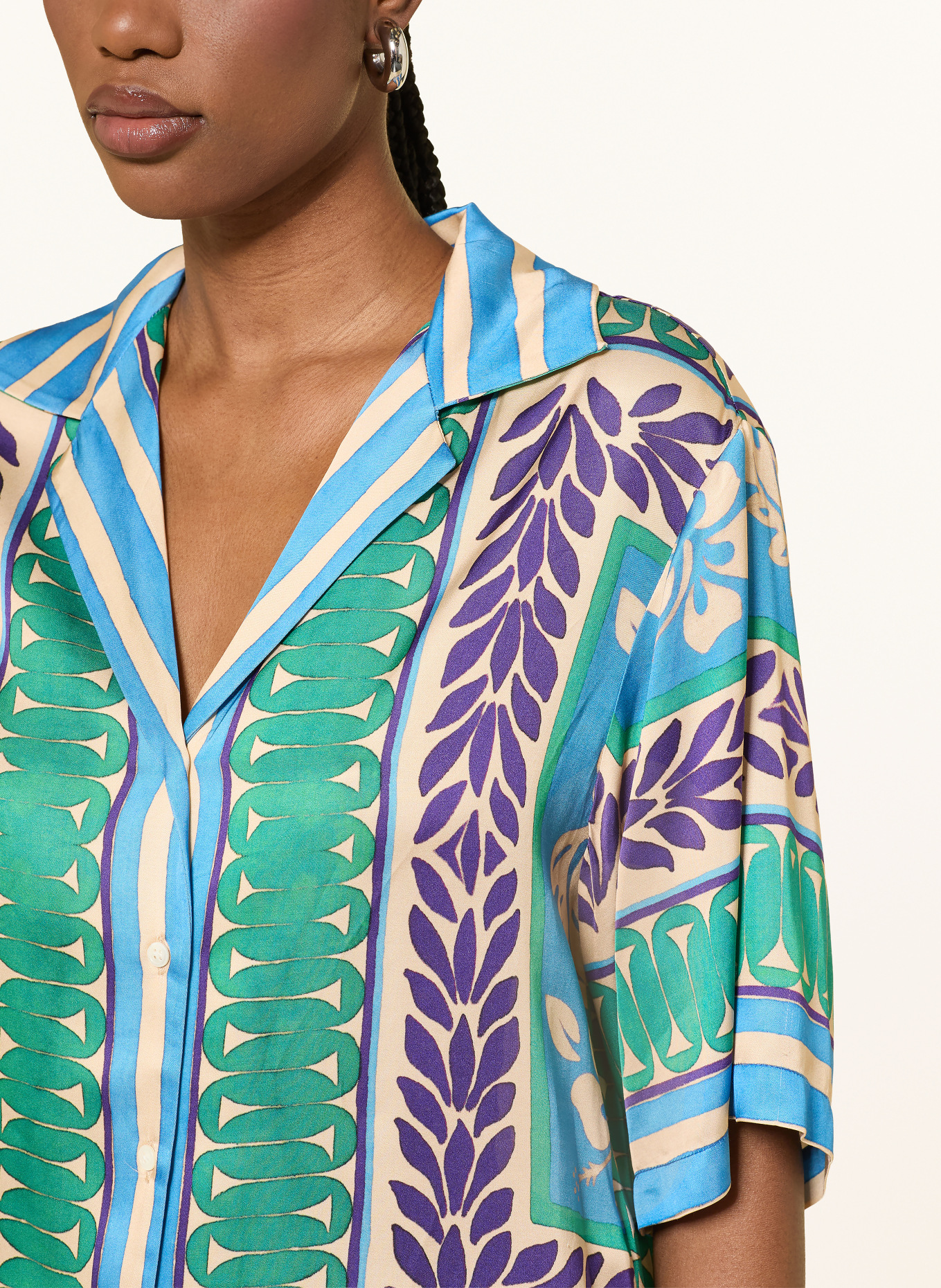 SANDRO Satinbluse: CREME / GRÜN / HELLBLAU