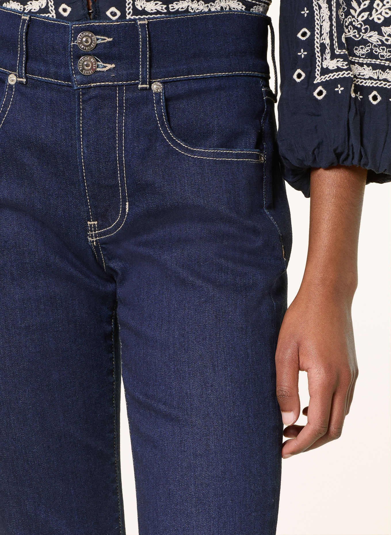 Veronica Beard Flared Jeans BEVERLY: B0217 INDIGO RINSE
