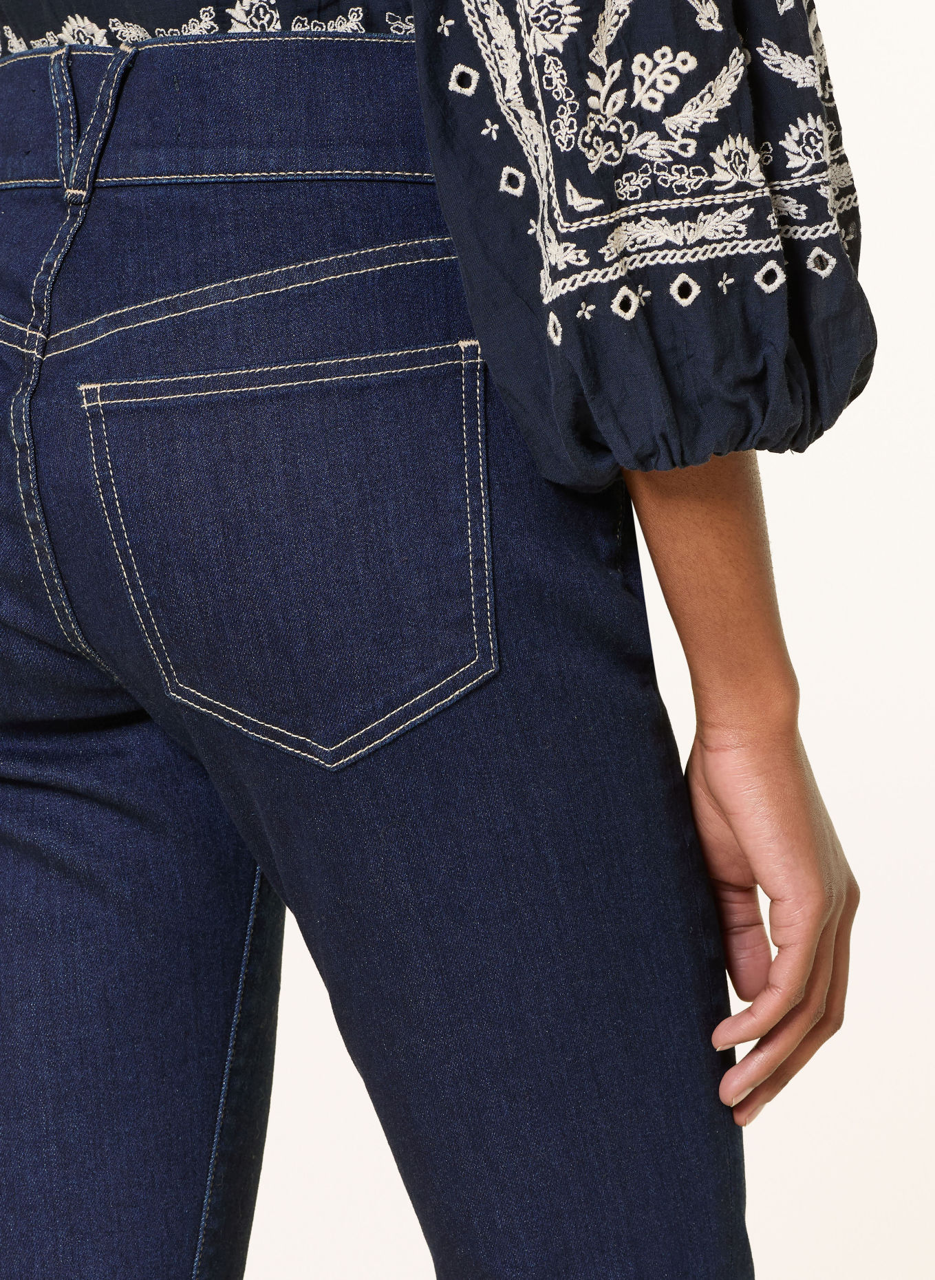 Veronica Beard Flared Jeans BEVERLY: B0217 INDIGO RINSE